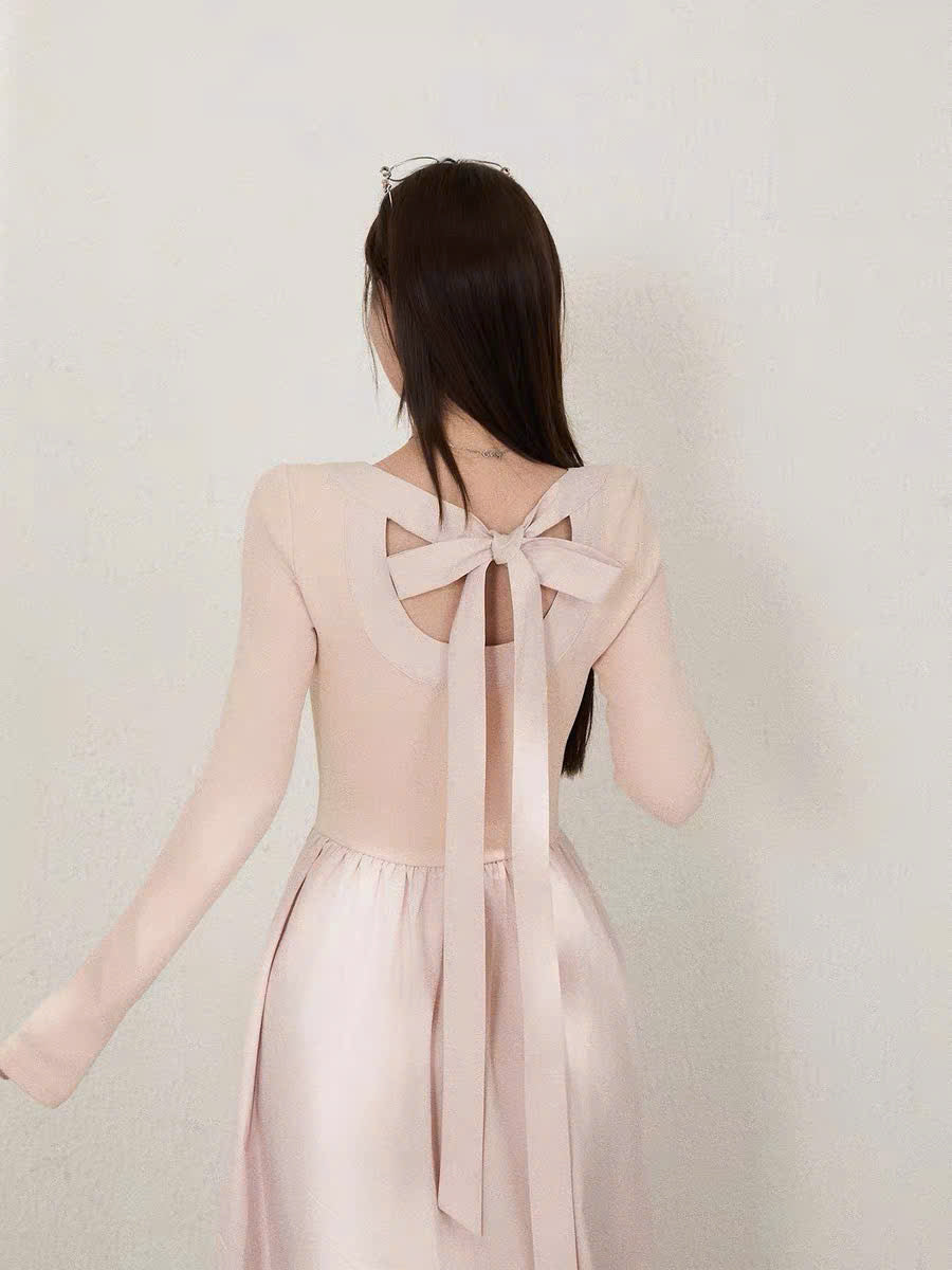 Váy dài hồng nhạt trơn cổ nơ thanh lịch