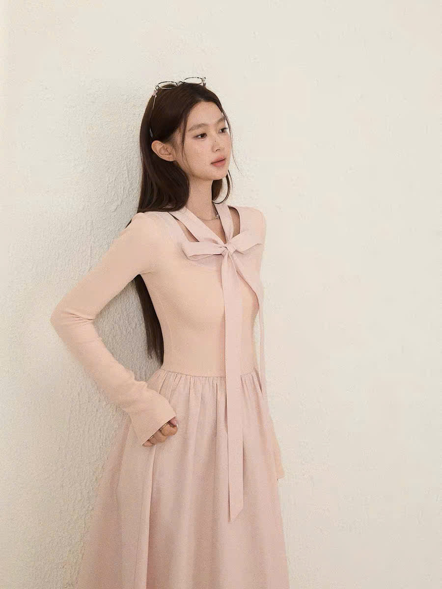 Váy dài hồng nhạt trơn cổ nơ thanh lịch