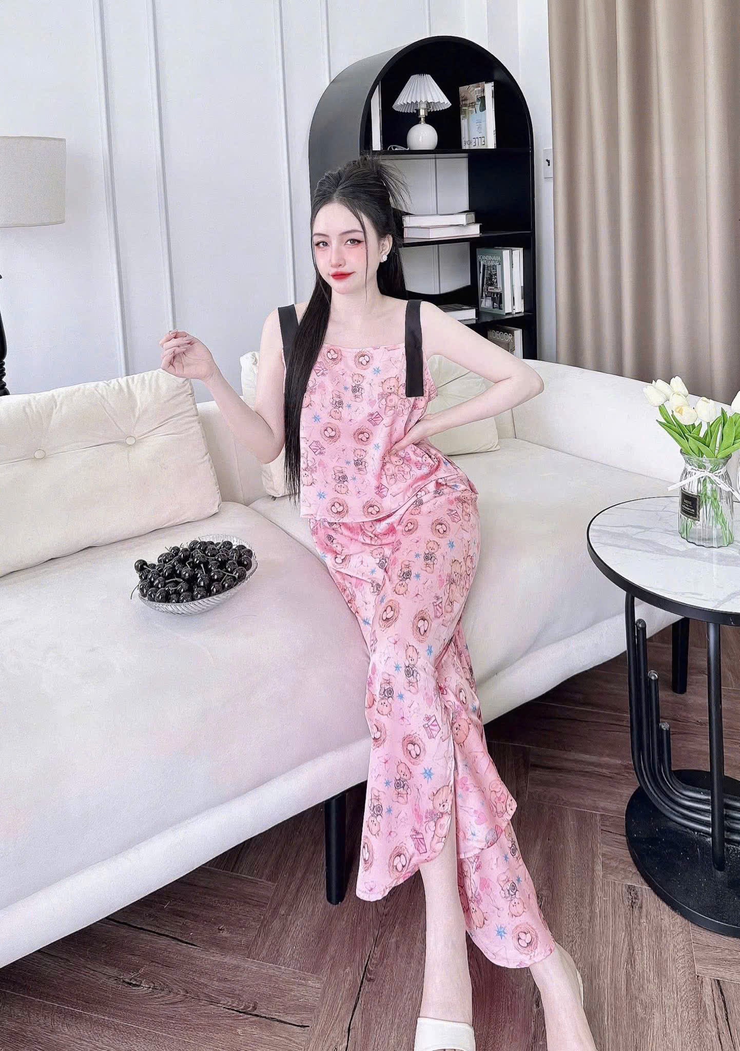 Bộ ngủ 2 dây bảng to phối màu dạng croptop dưới 70kg