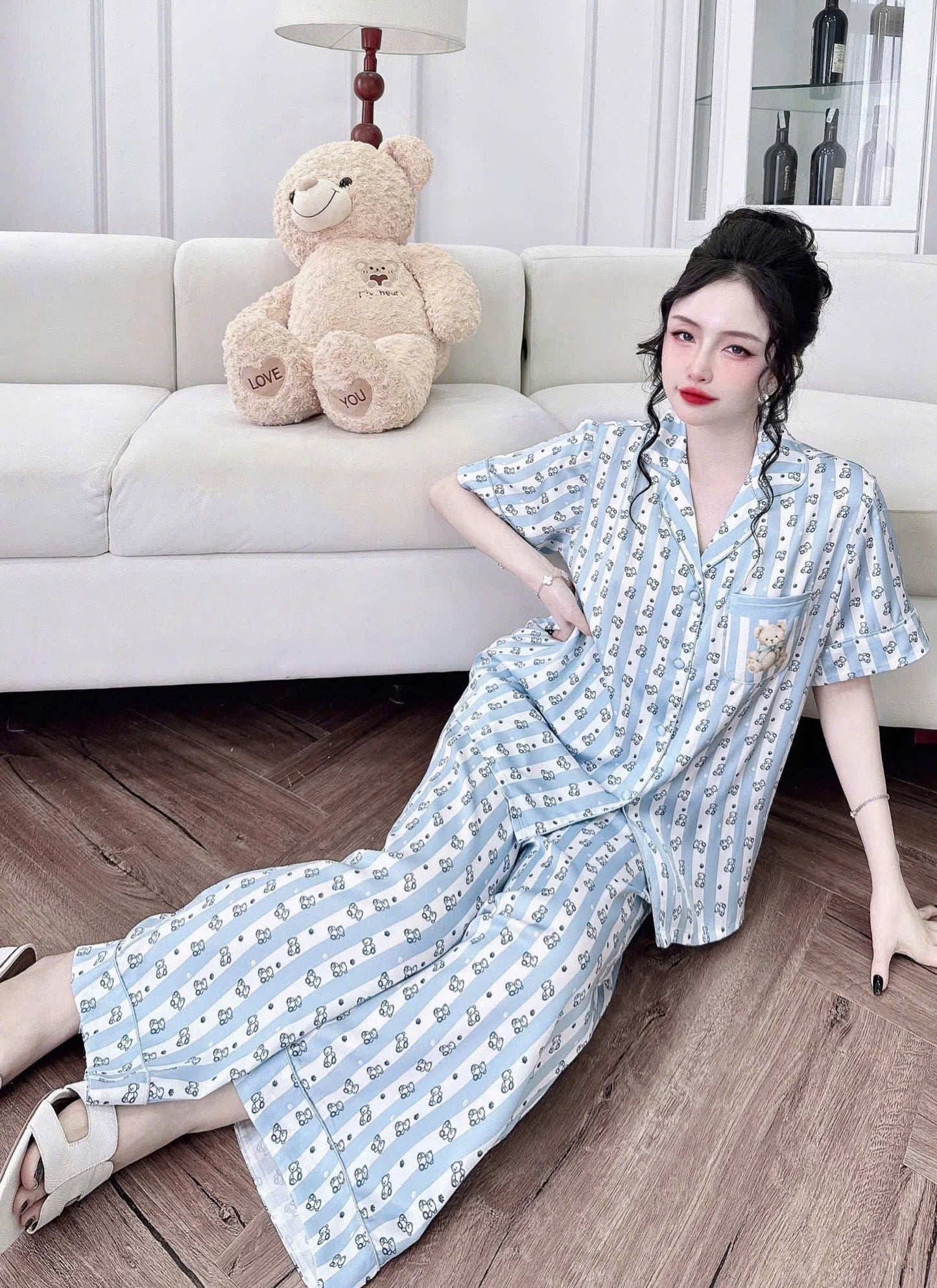 Bộ pijama tay ngắn quần dài in 3D lụa tơ tằm dưới 70kg