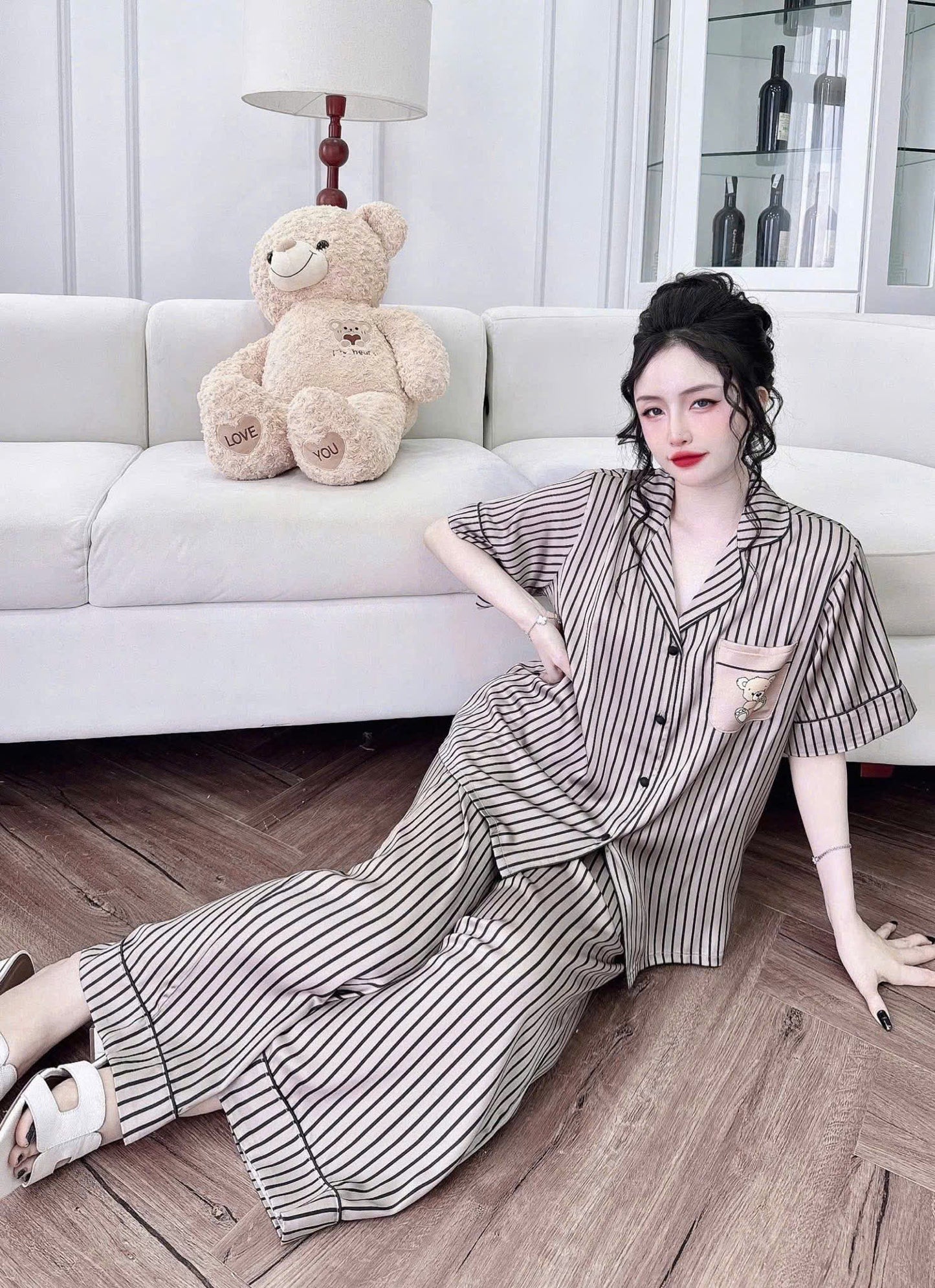 Bộ pijama tay ngắn quần dài in 3D lụa tơ tằm dưới 70kg