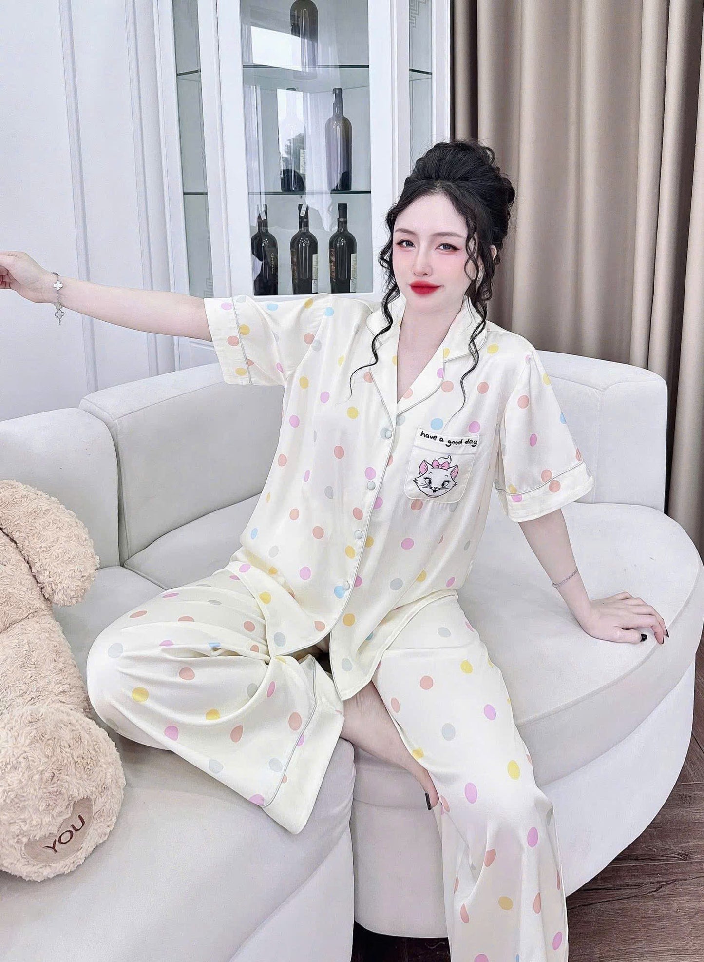 Bộ pijama tay ngắn quần dài in 3D lụa tơ tằm dưới 70kg