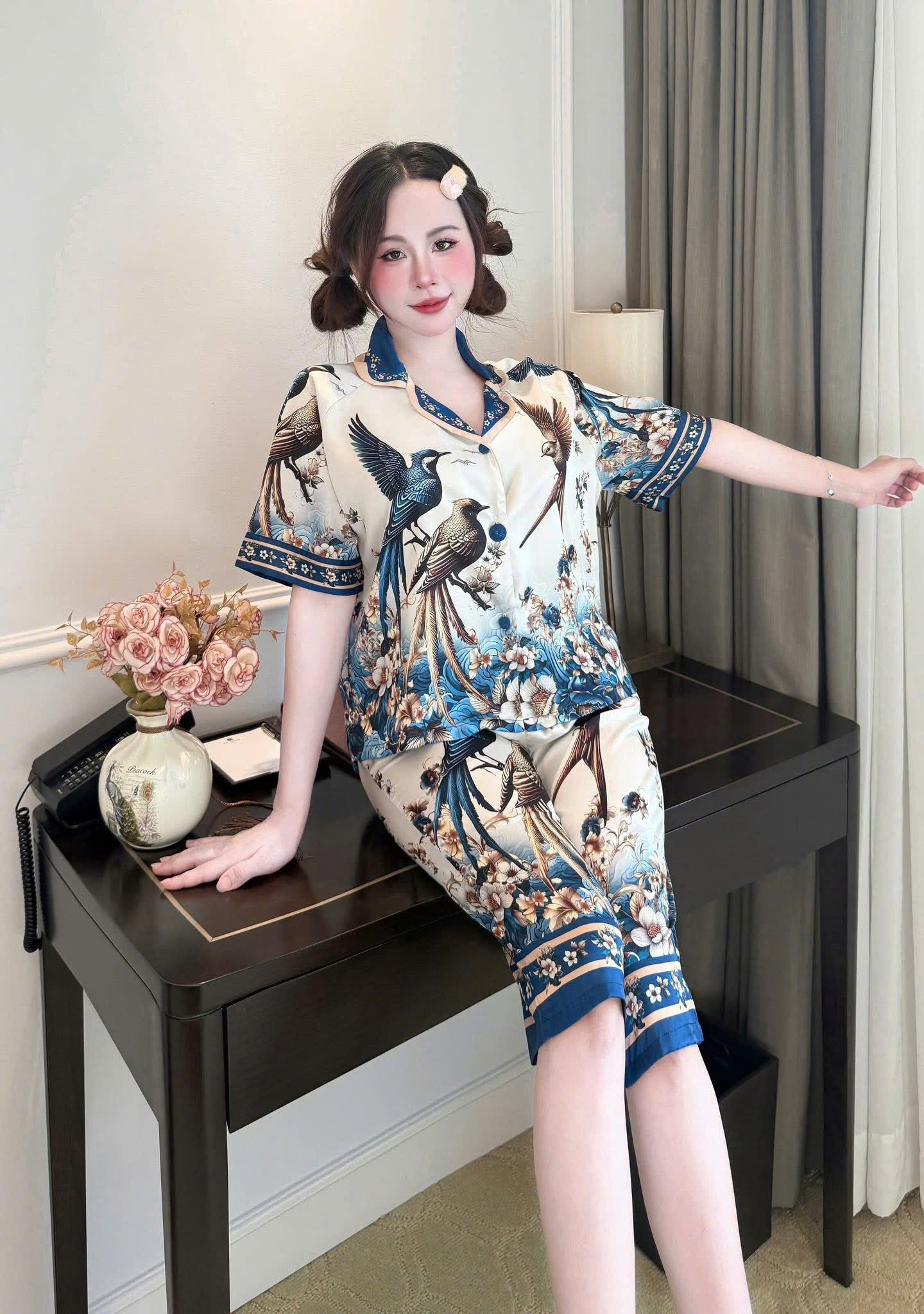 Bộ ngủ pijama quần lửng lụa latin