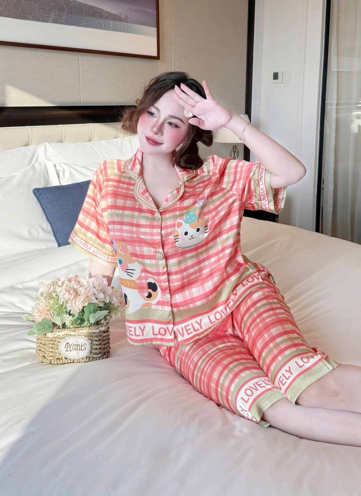 Bộ ngủ pijama quần lửng lụa latin