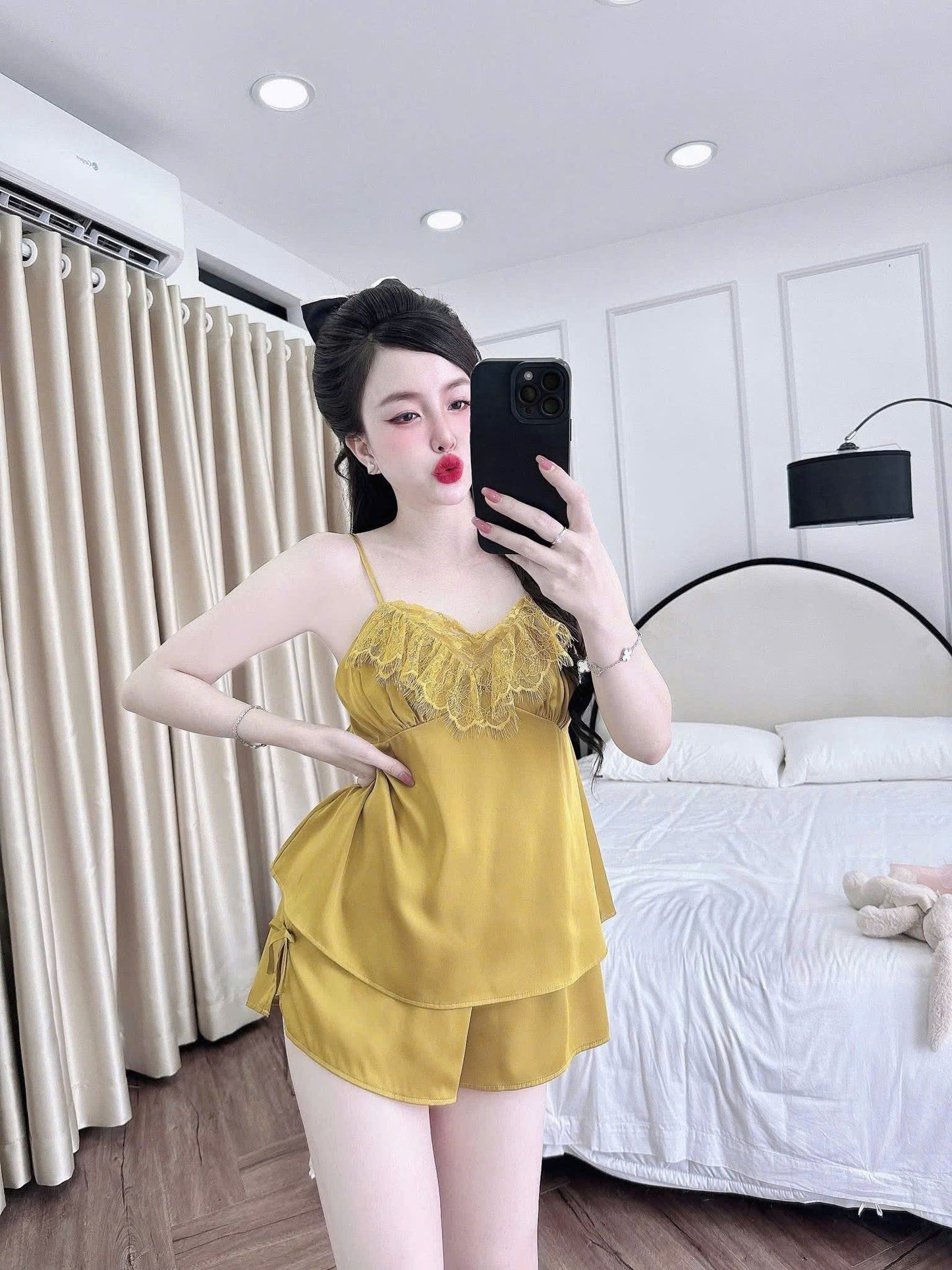 Bộ ngủ 2 dây sexy đùi trơn ren mi dưới 65kg