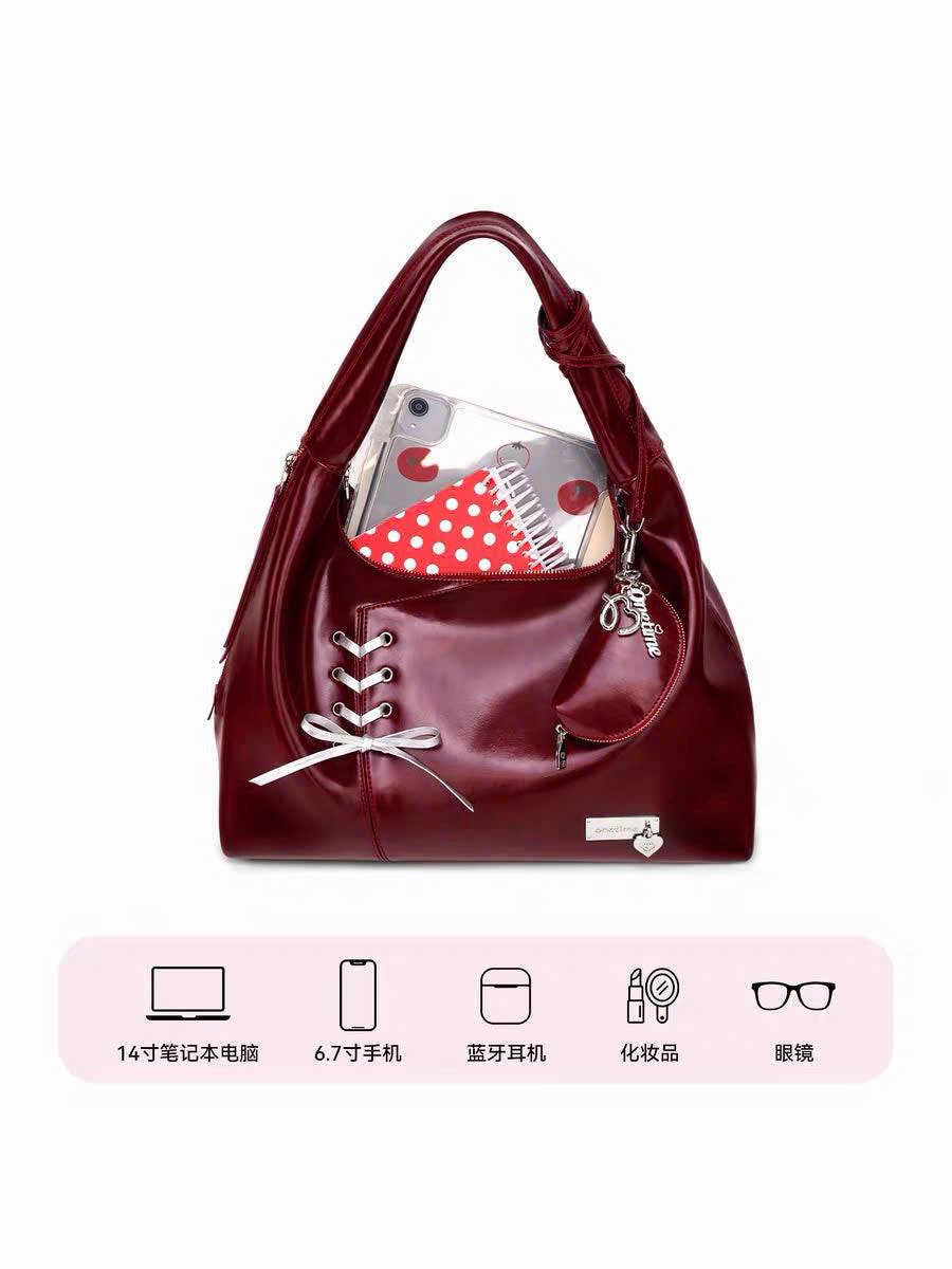 Túi đeo vai da bóng thắt dây phối charm túi mini Onetime