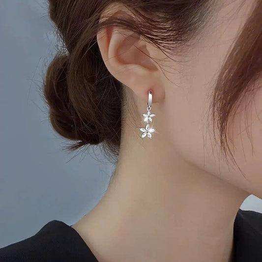 Khuyên tai bạc tròn hoa đính đá đung đưa