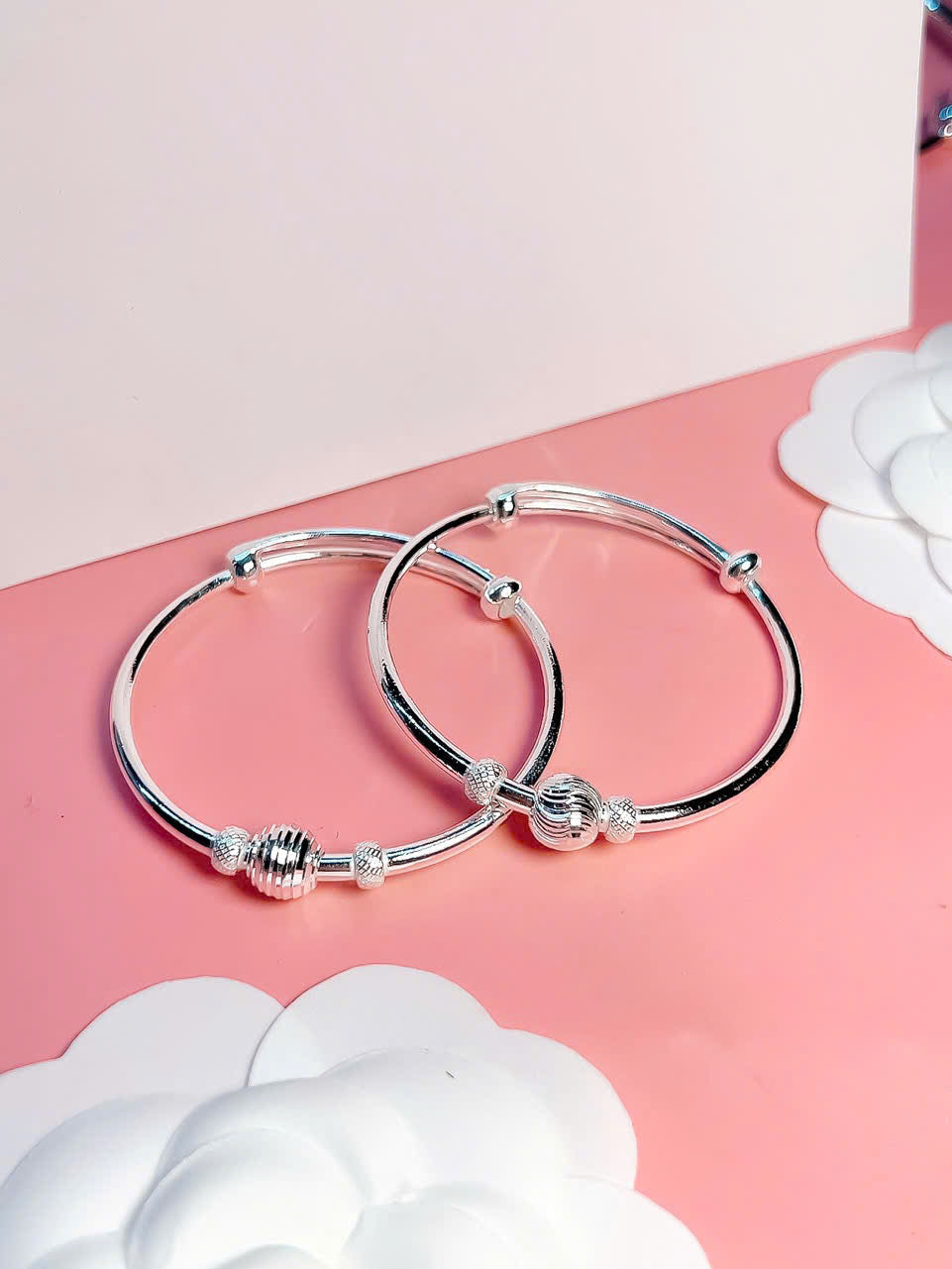 Vòng bạc cho bé đa dạng họa tiết