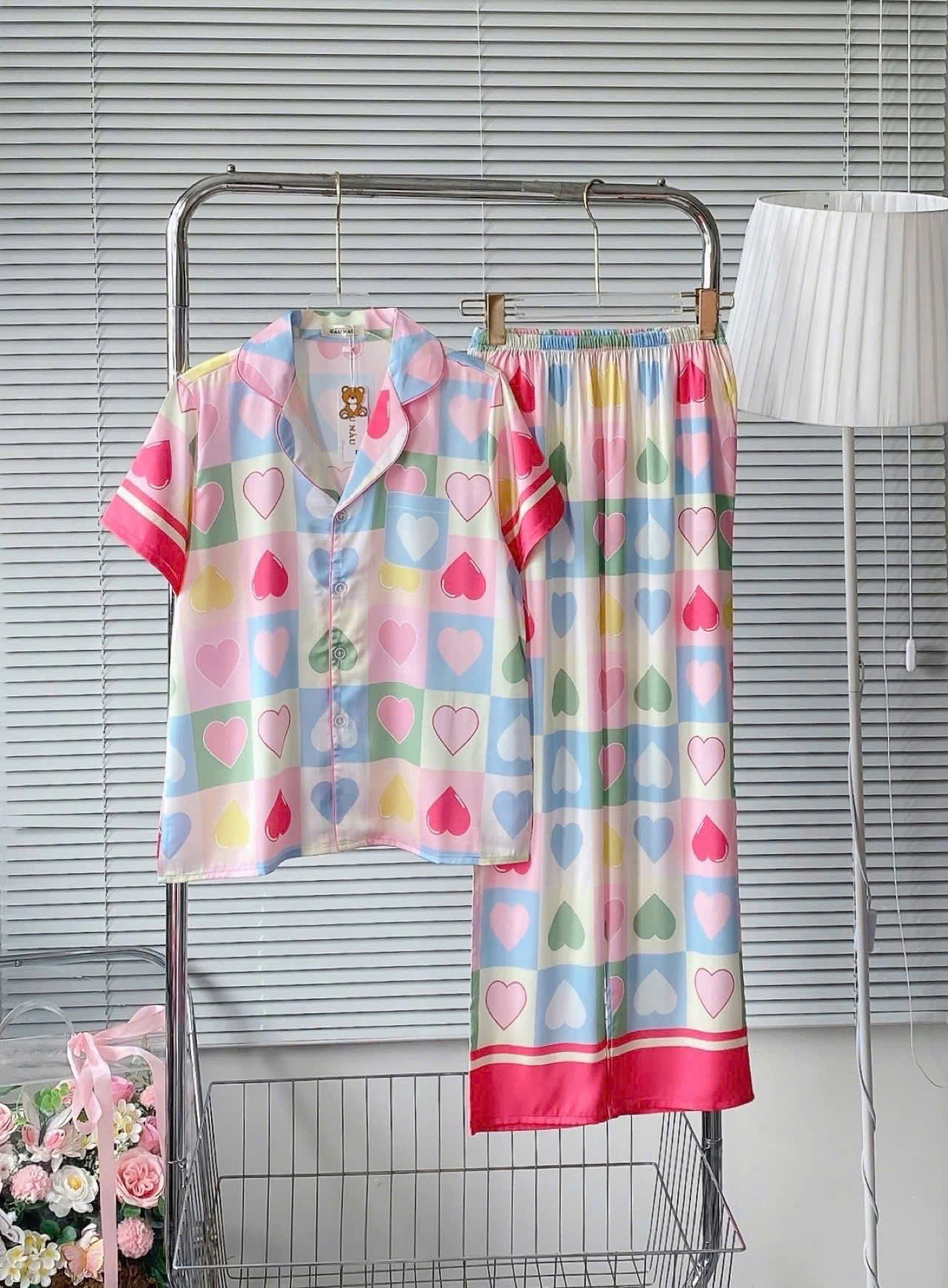 Bộ ngủ pijama tay ngắn lụa latin viền lé lụa truyền thống