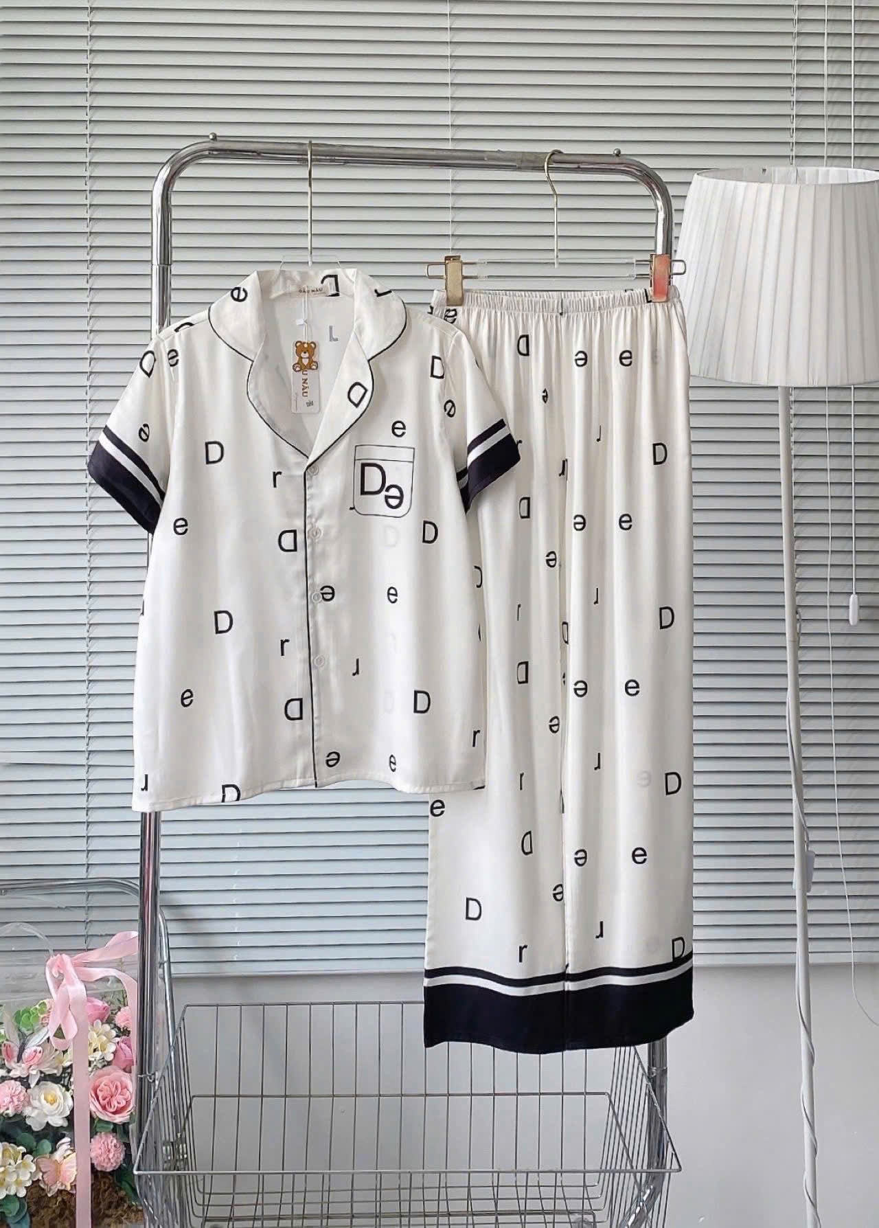 Bộ ngủ pijama tay ngắn lụa latin viền lé lụa truyền thống