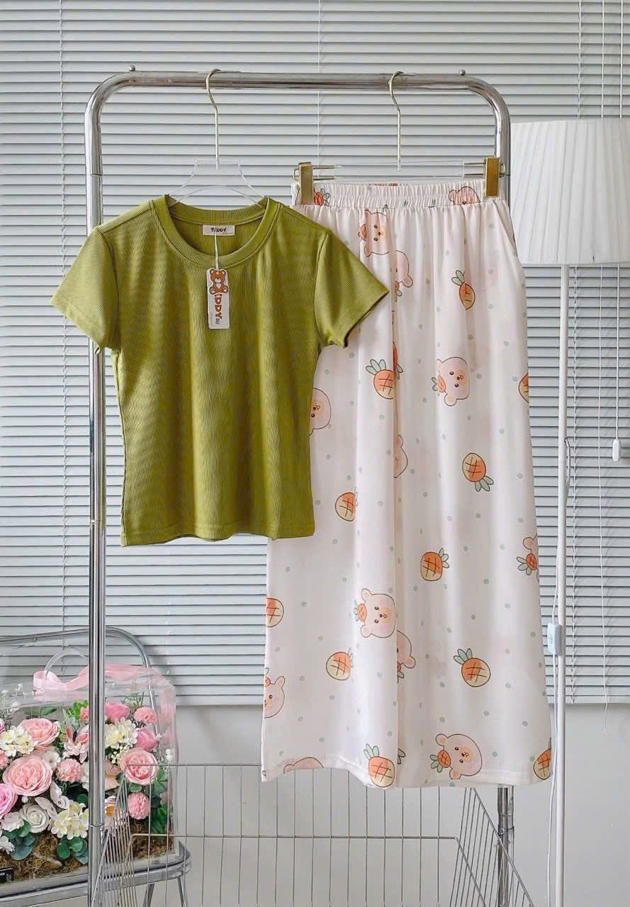 Bộ ngủ tay ngắn thun tăm phối quần Mango