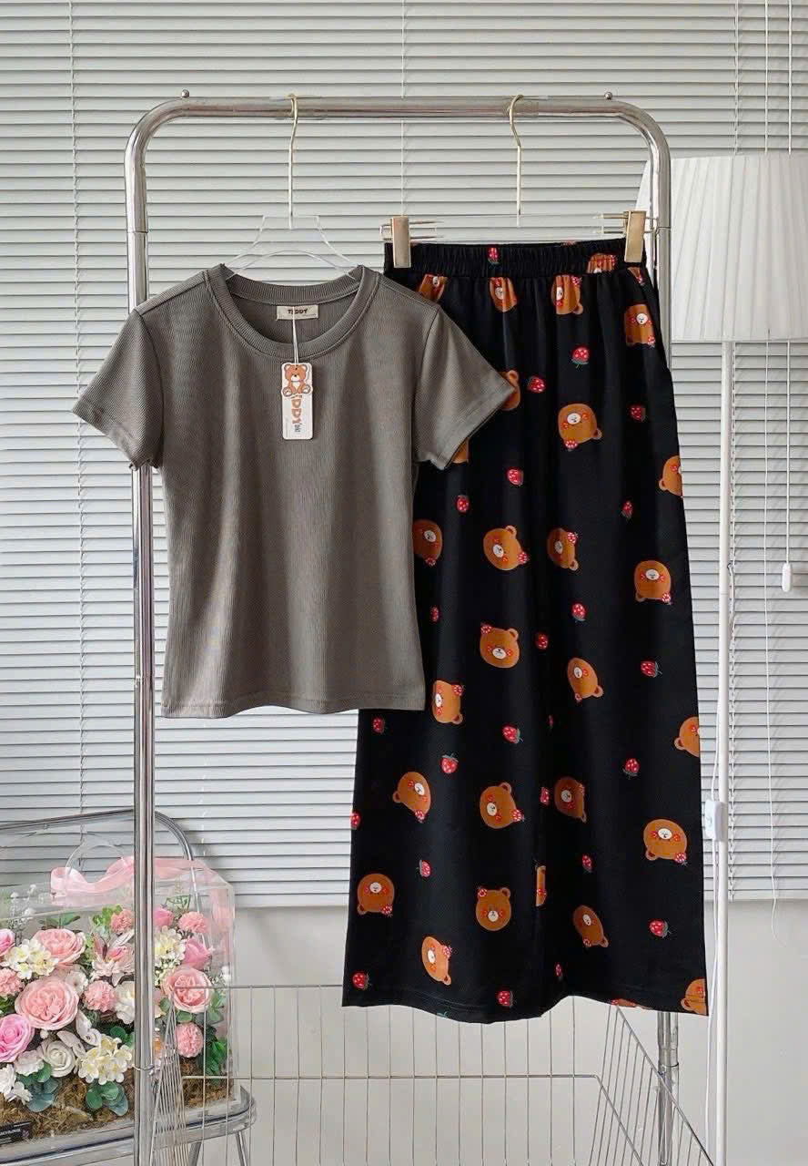 Bộ ngủ tay ngắn thun tăm phối quần Mango