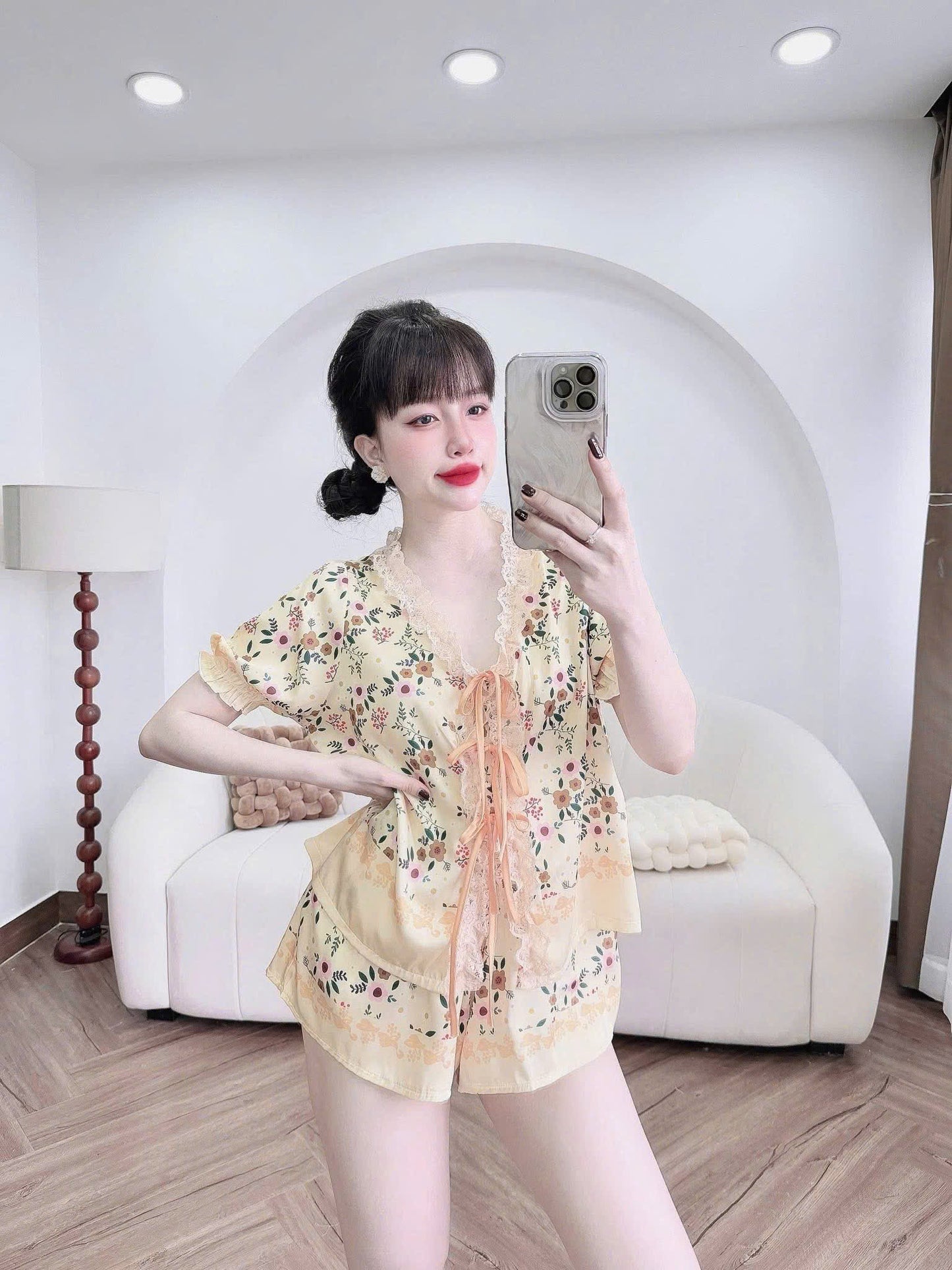 Bộ ngủ đùi tiểu thư cột nơ xinh lụa latin