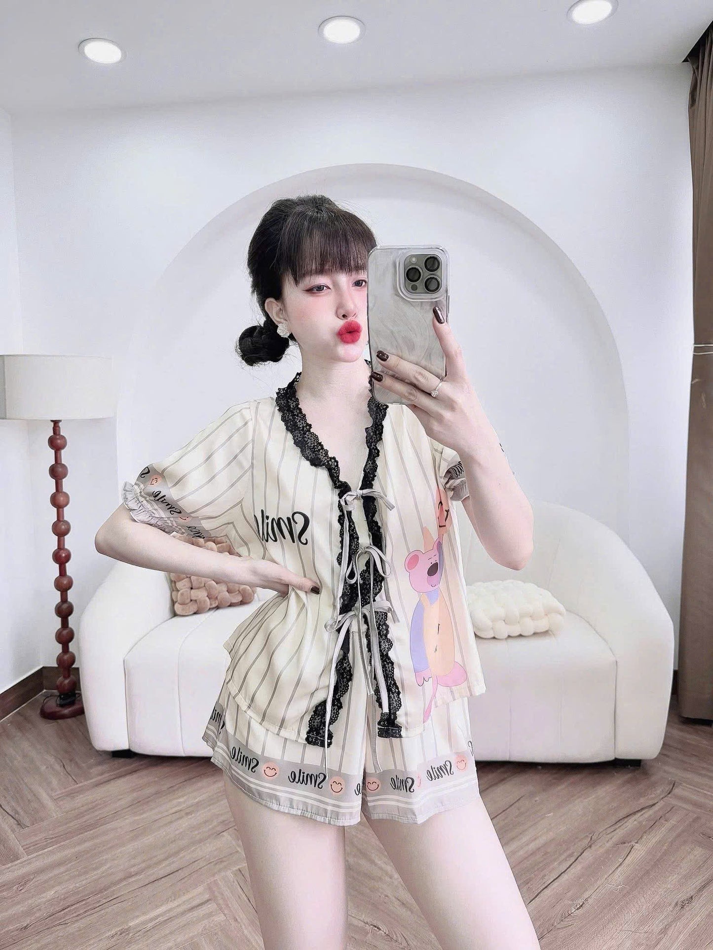 Bộ ngủ đùi tiểu thư cột nơ xinh lụa latin