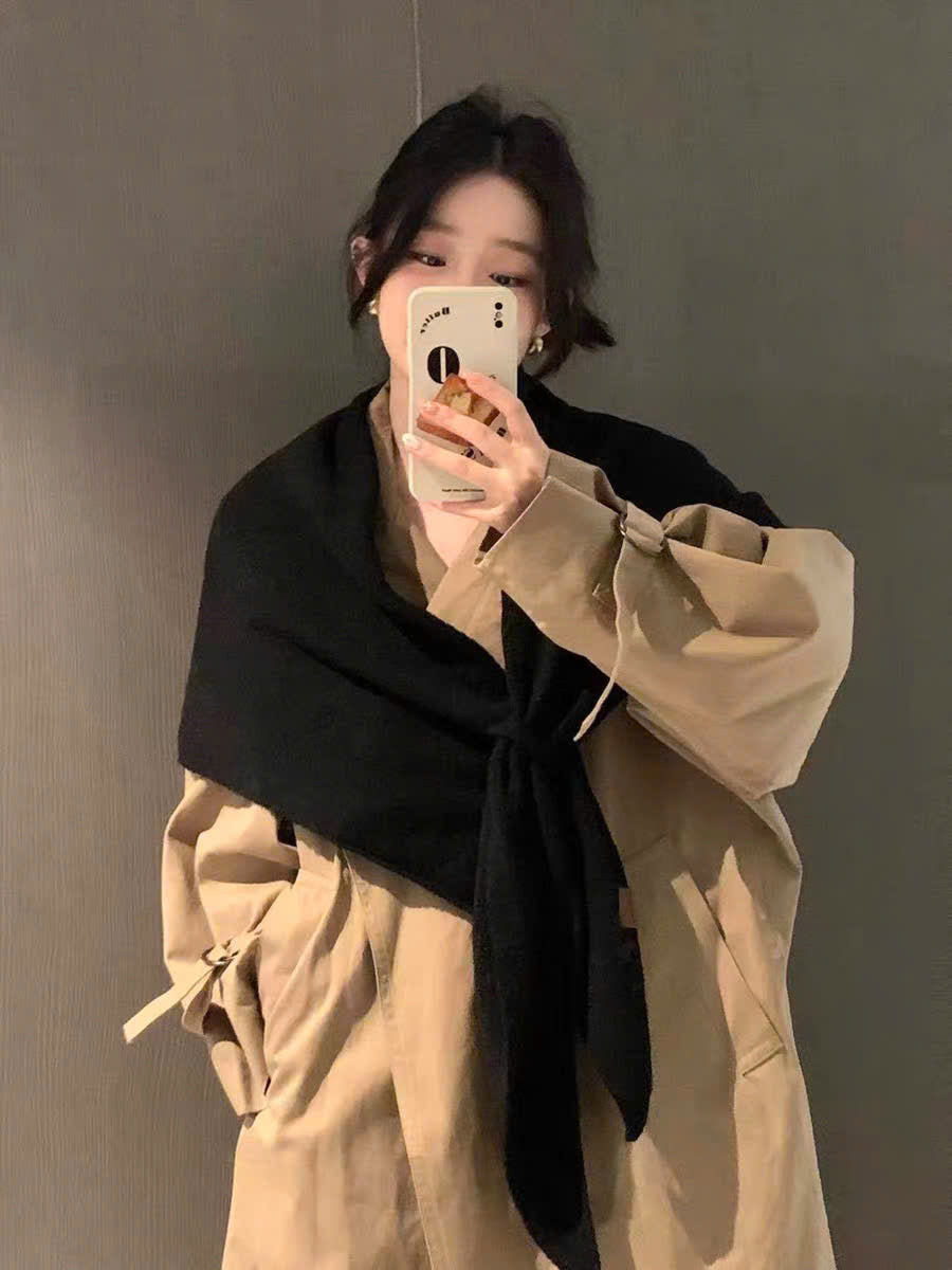 Khăn choàng cổ xỏ chéo thời trang