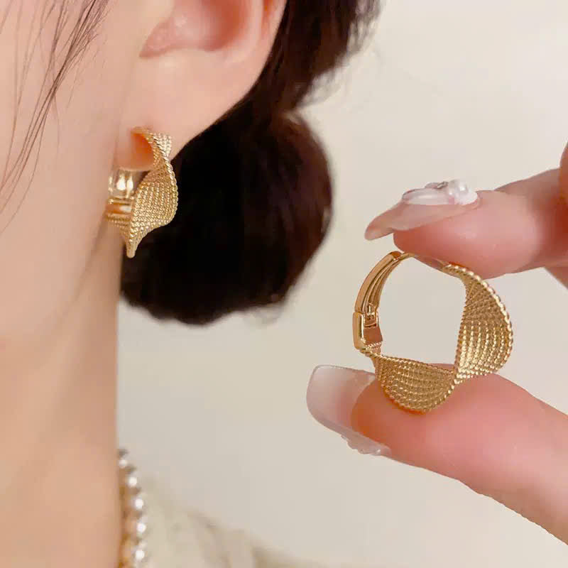Khuyên tai thời trang chuôi bạc S925 không gây kích ứng