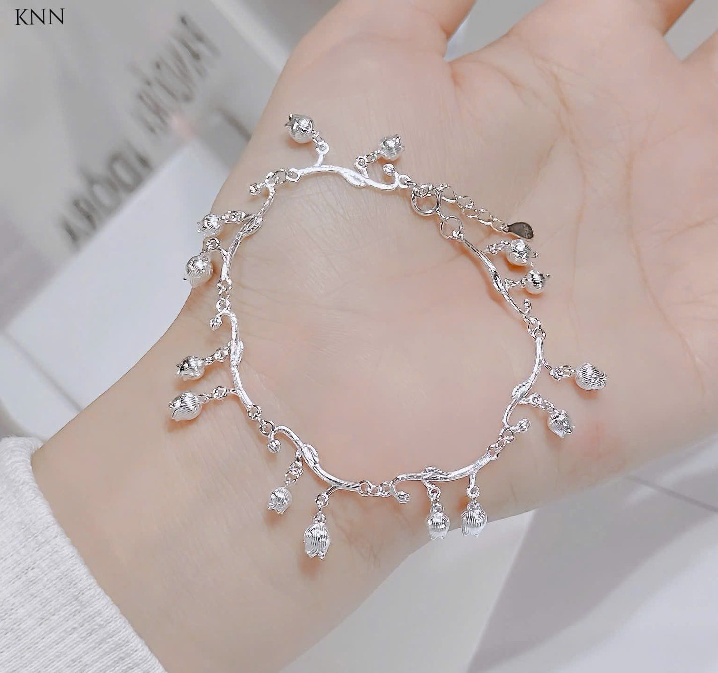 Lắc tay bạc mẫu mới sáng xinh từng chi tiết