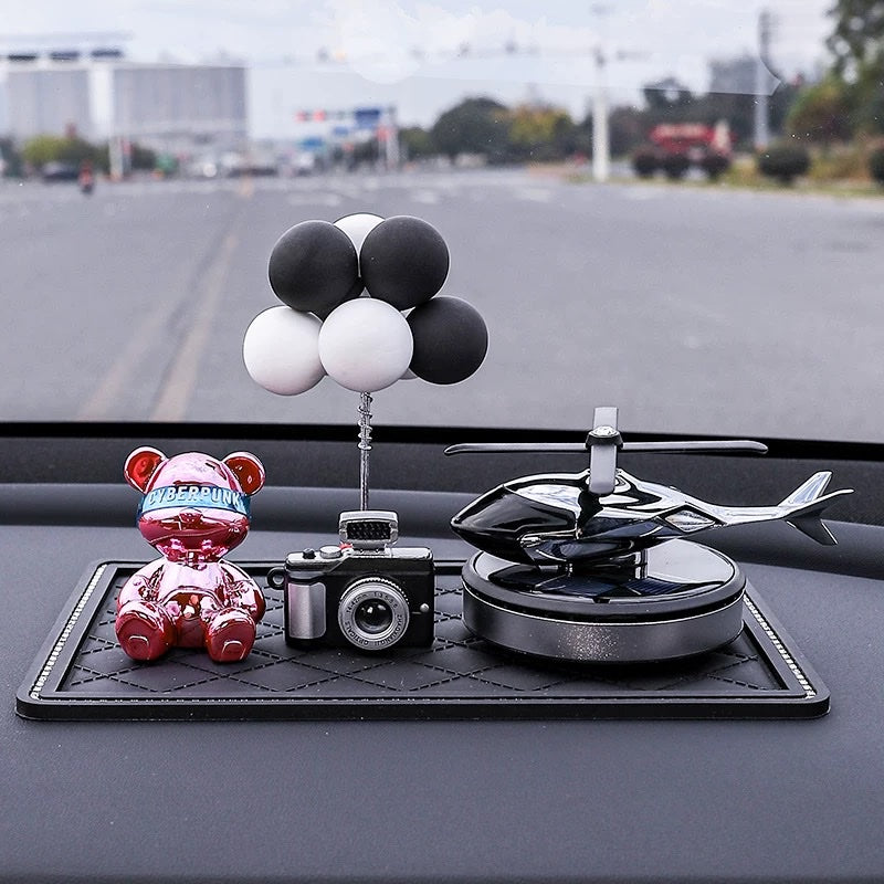 Dán taplo xe gấu nhiều phiên bản