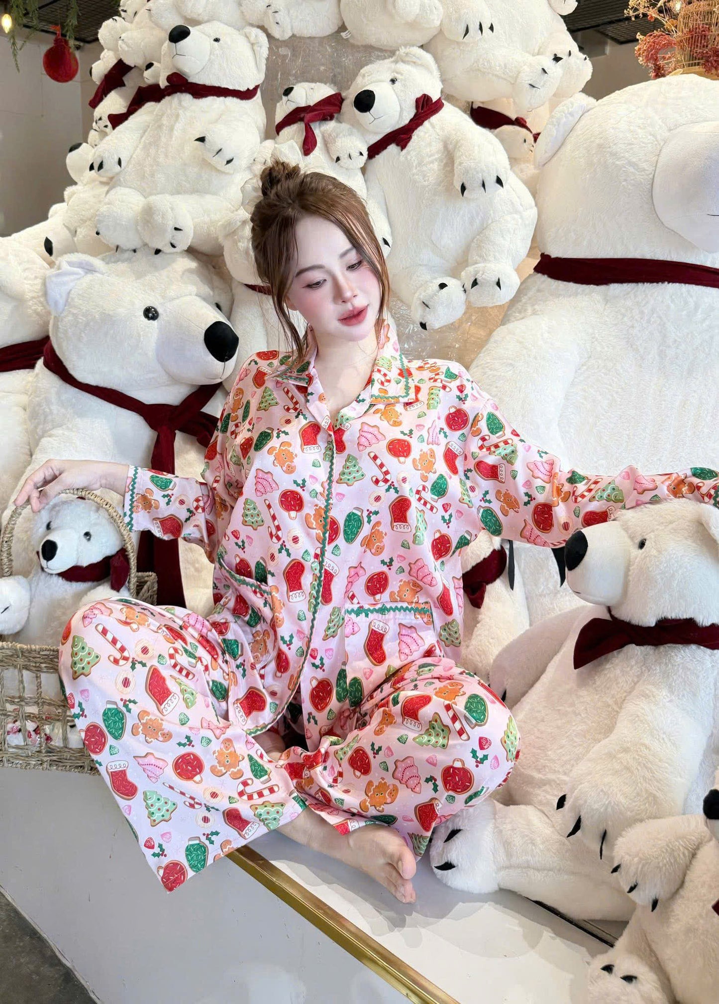 Bộ ngủ Noel răng cưa tay dài lụa latin