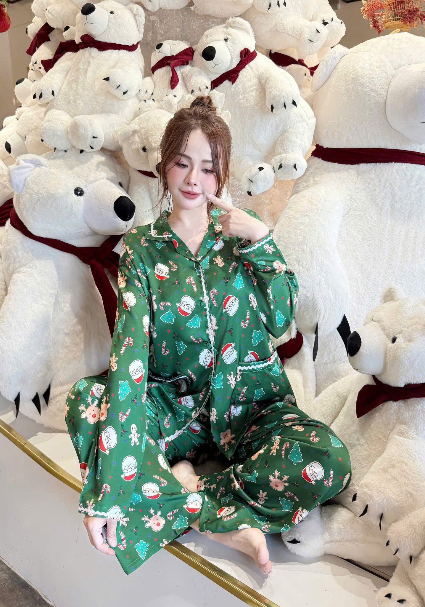 Bộ ngủ Noel răng cưa tay dài lụa latin