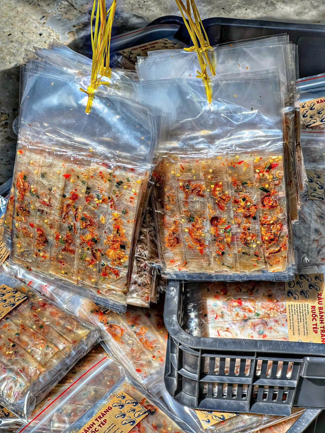 Xâu bánh tráng dẻo ruốc tép