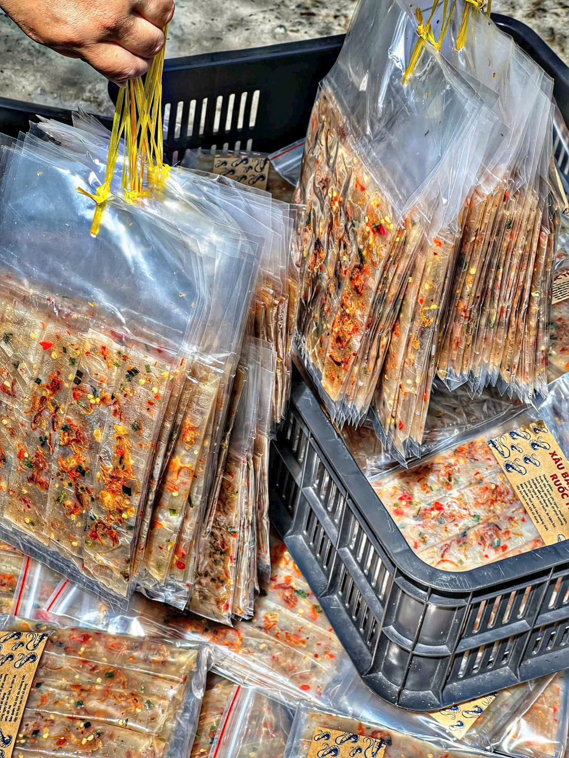 Xâu bánh tráng dẻo ruốc tép