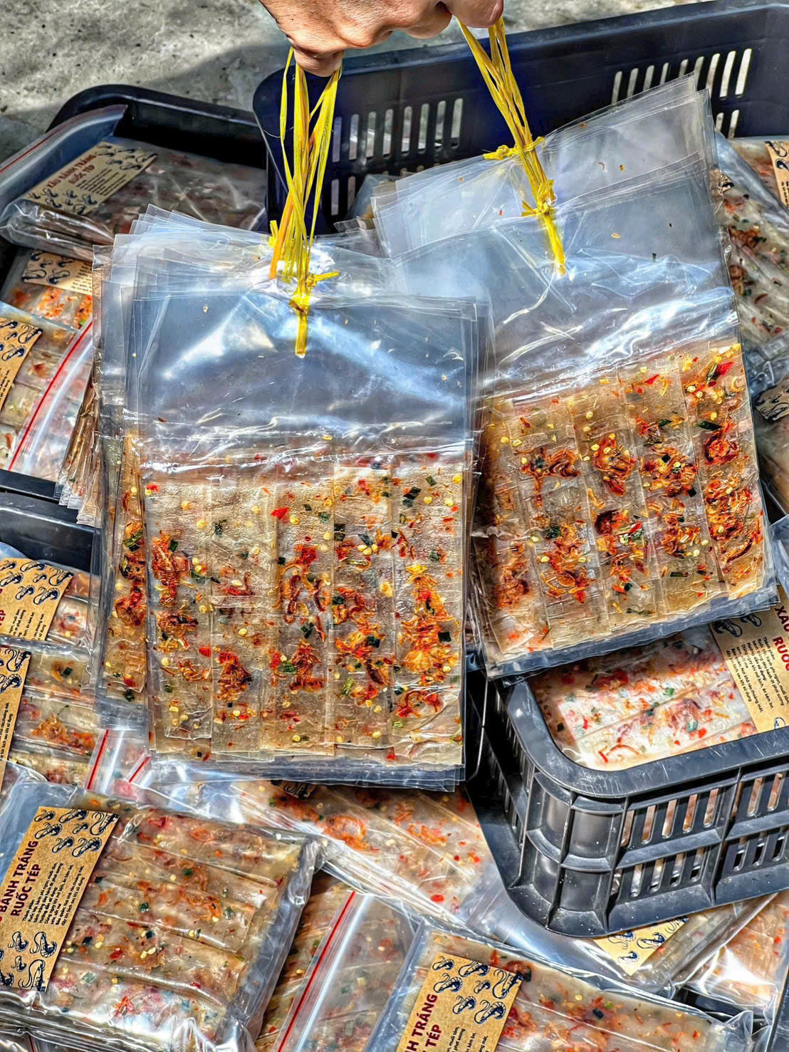Xâu bánh tráng dẻo ruốc tép