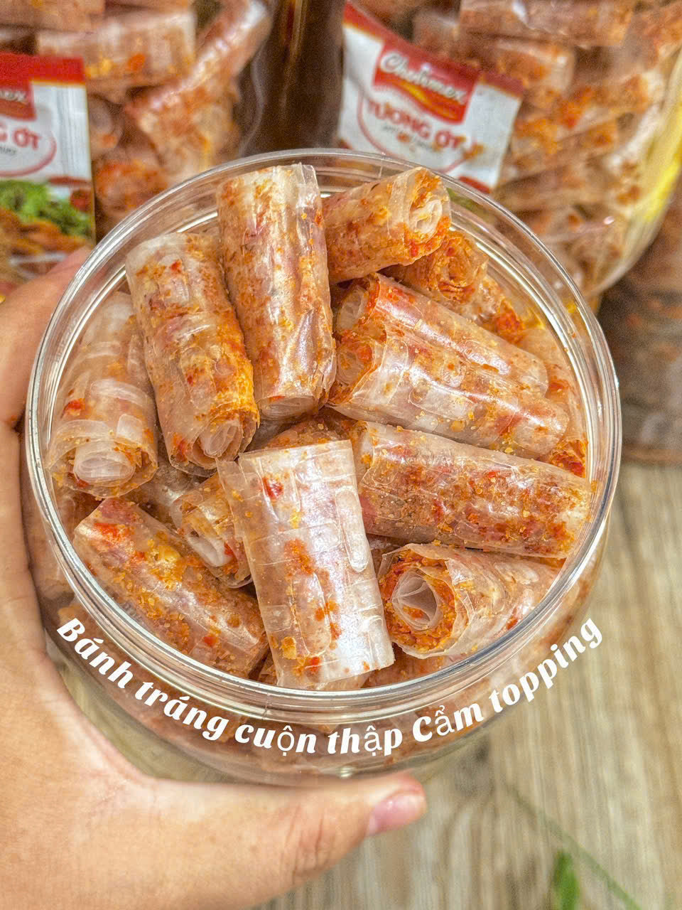 Bánh tráng cuộn topping thập cẩm vừa vị