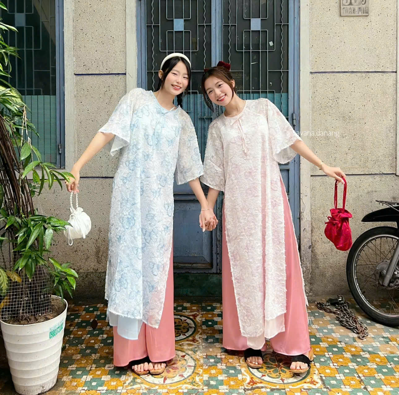 Bộ sưu tập áo dài cho nàng gu dễ thương cách tân Havana.danang