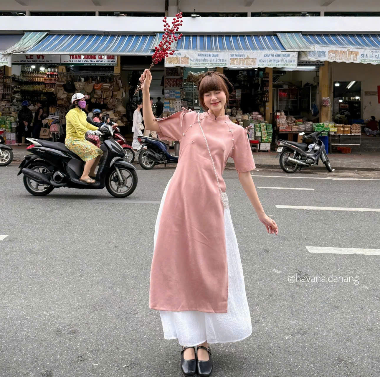 Bộ sưu tập áo dài cho nàng gu dễ thương cách tân Havana.danang