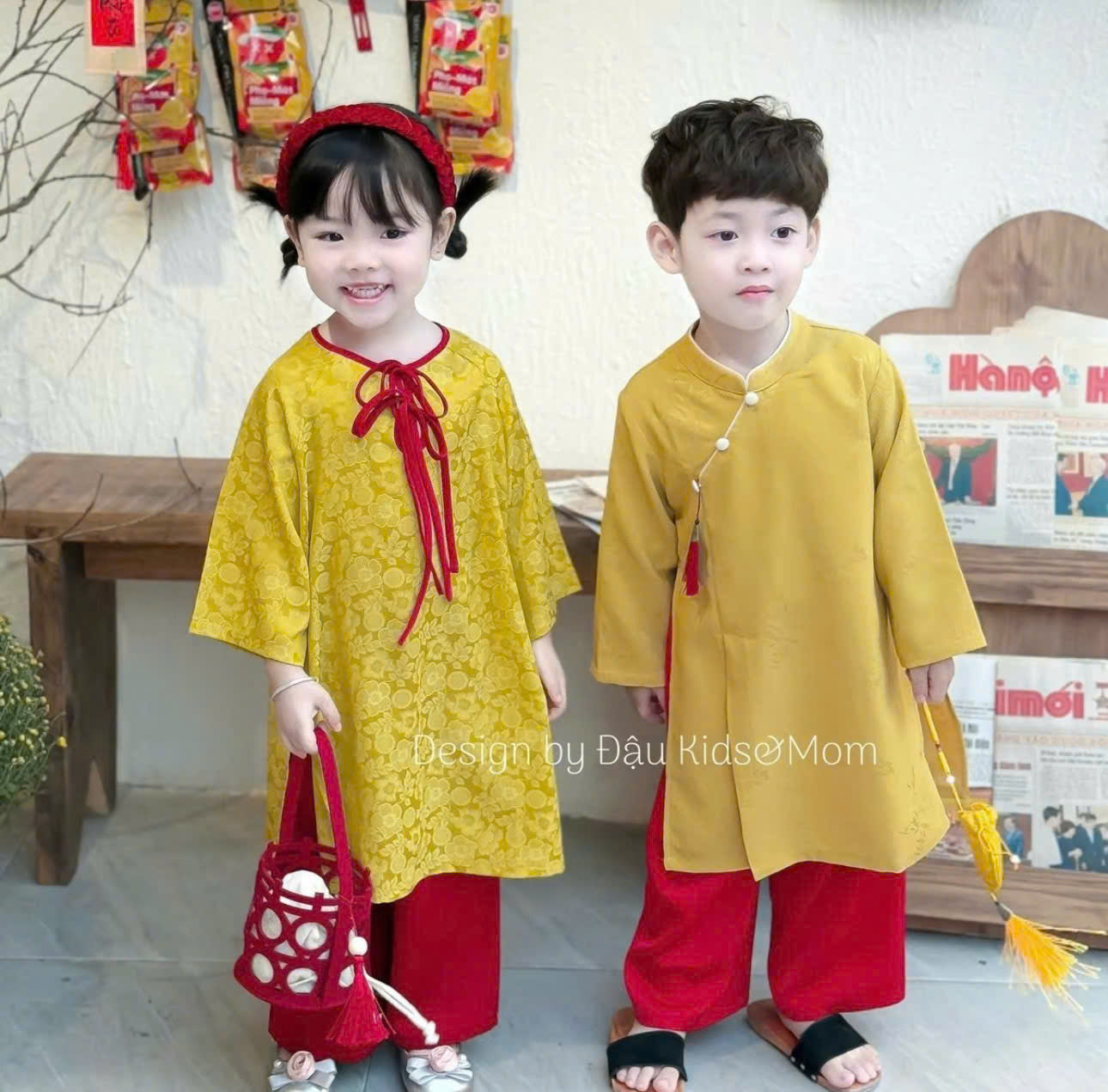 Bộ sưu tập áo dài cho bé trai, bé gái và mẹ