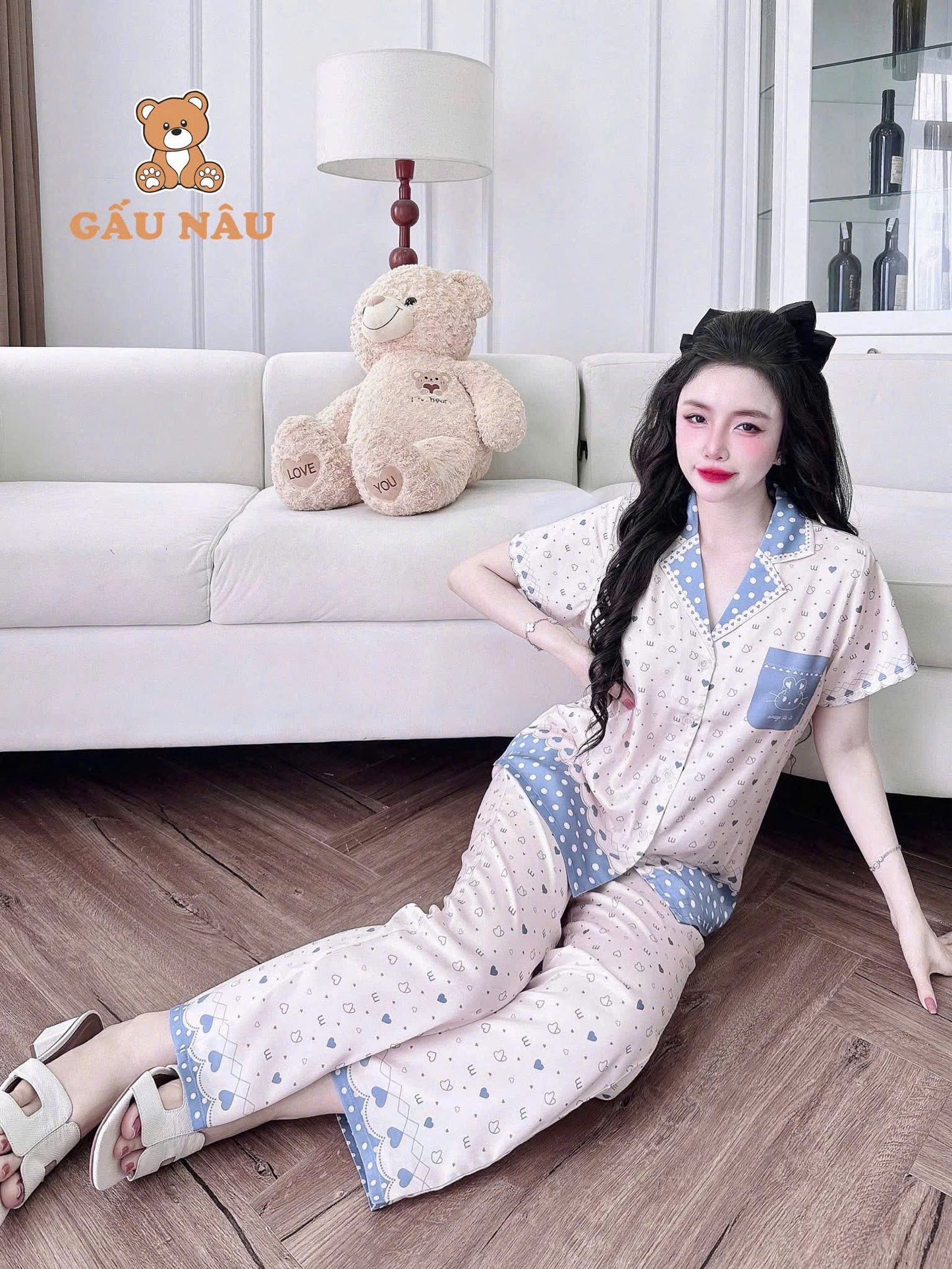 Bộ ngủ tay ngắn Teddy Lattin kiểu cổ vuông nhọn viền phối new