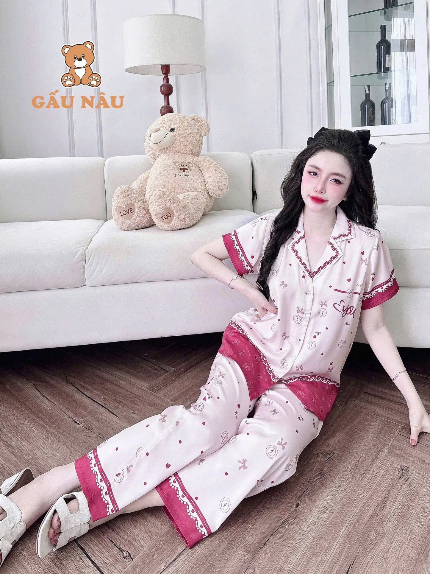Bộ ngủ tay ngắn Teddy Lattin kiểu cổ vuông nhọn viền phối new