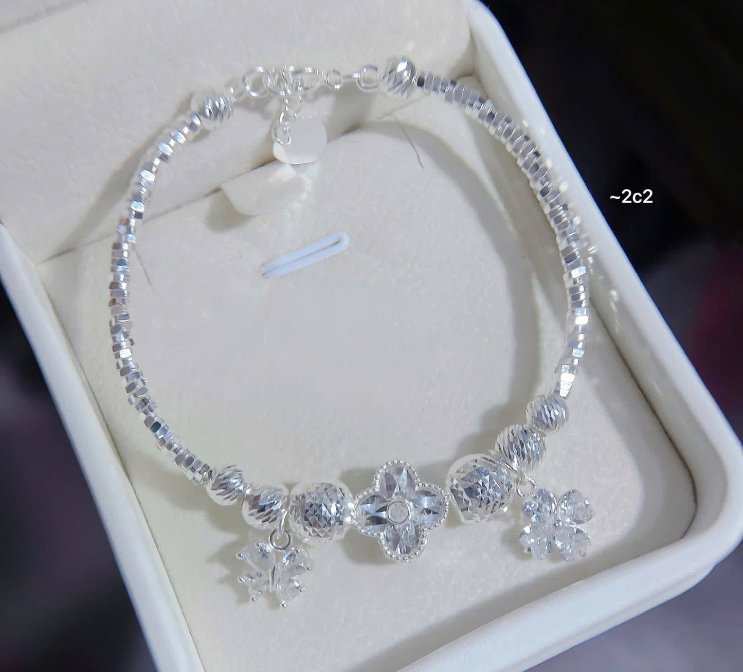 Lắc bạc nữ tròn bi charm sáng xinh