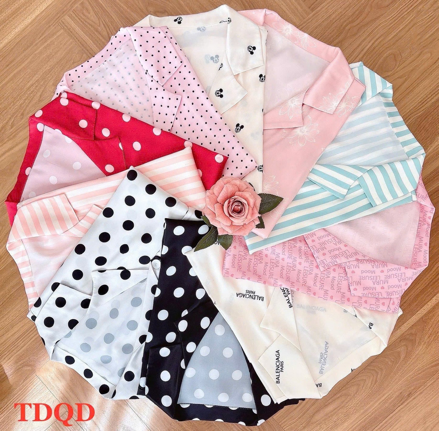 Bộ pijama cổ nhọn 2 nắp túi phối màu hot