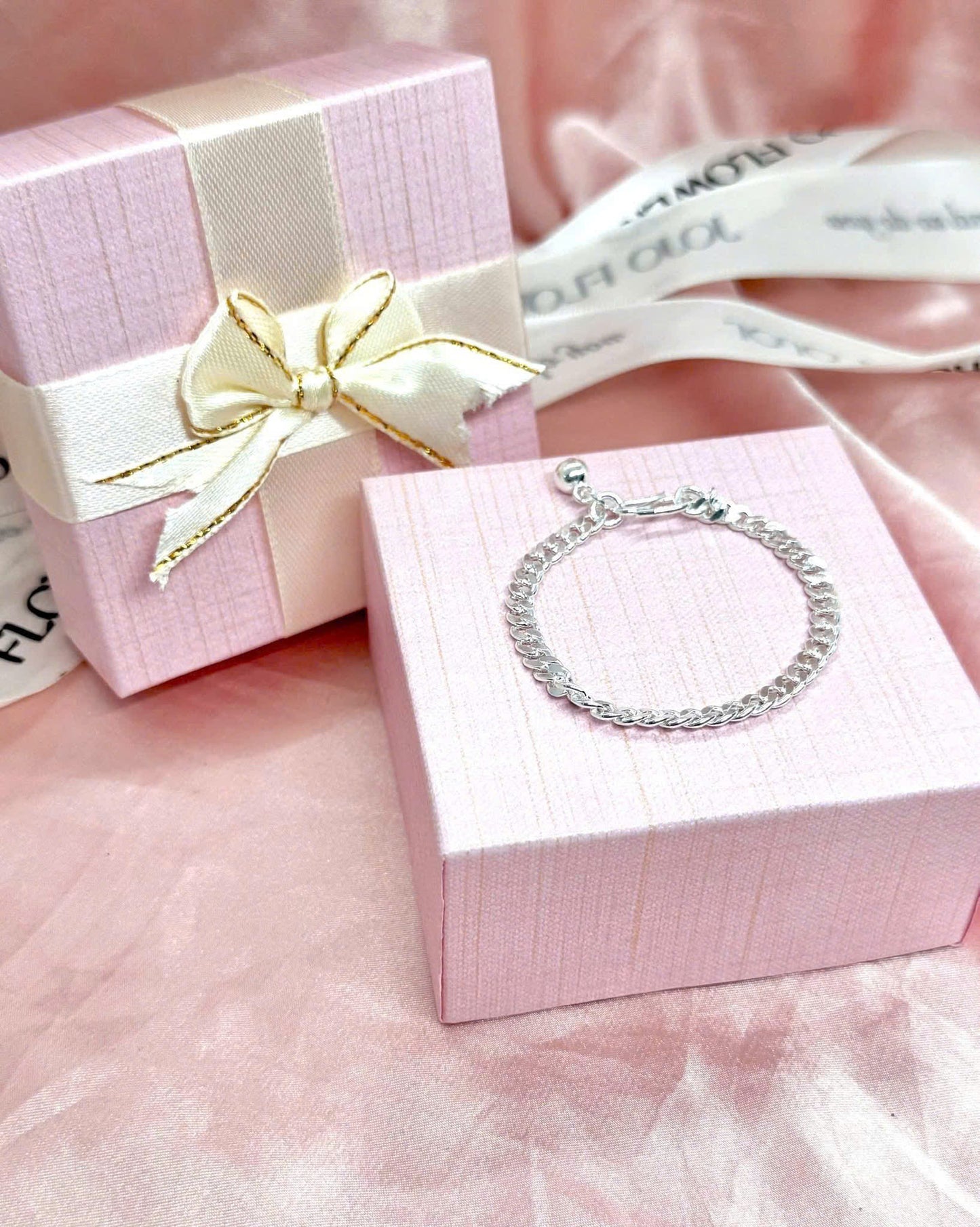 Trang sức bạc cho bé trai đặt làm theo size