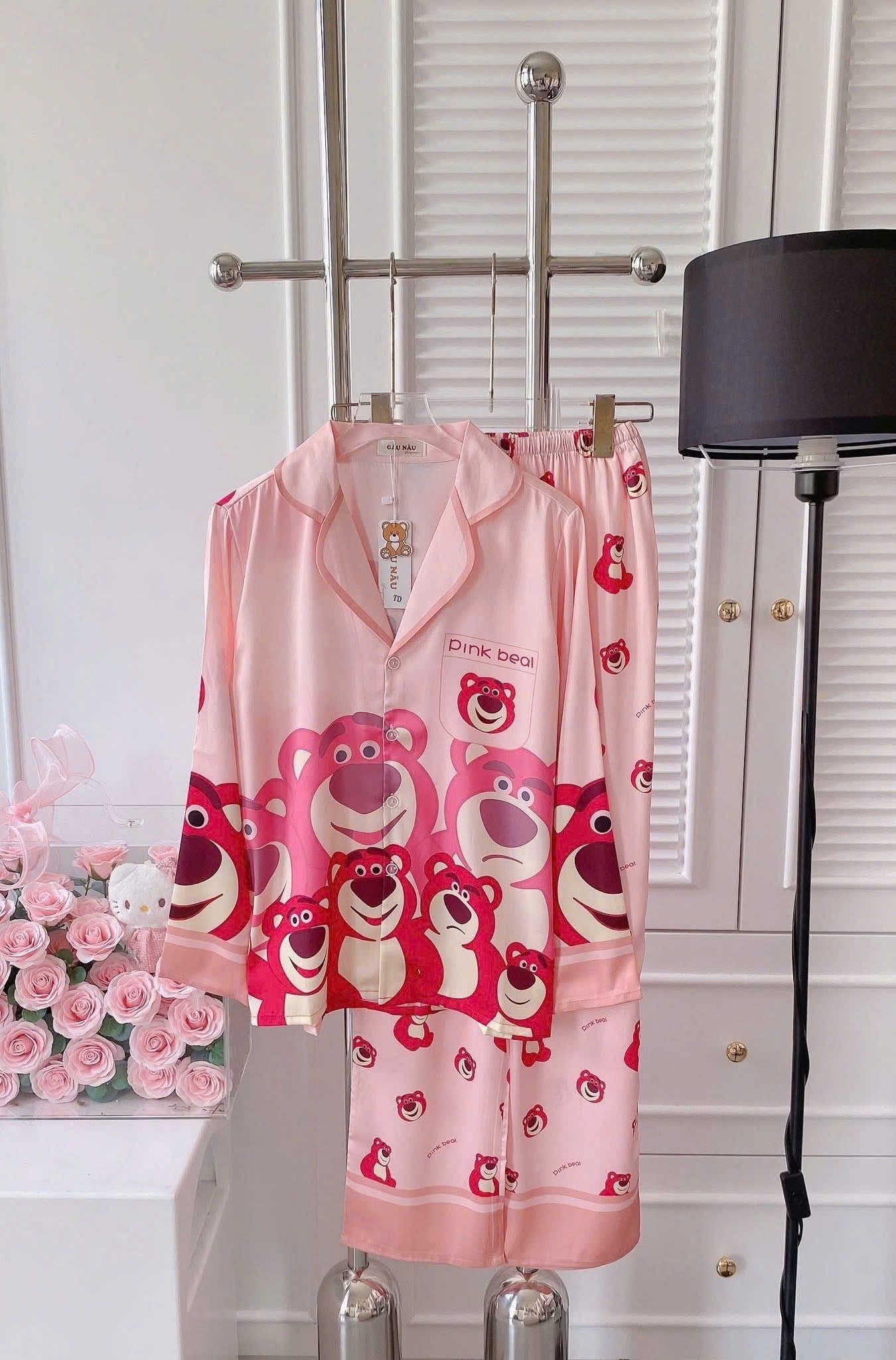 Bộ ngủ mới tay dài teddy latin form truyền thống