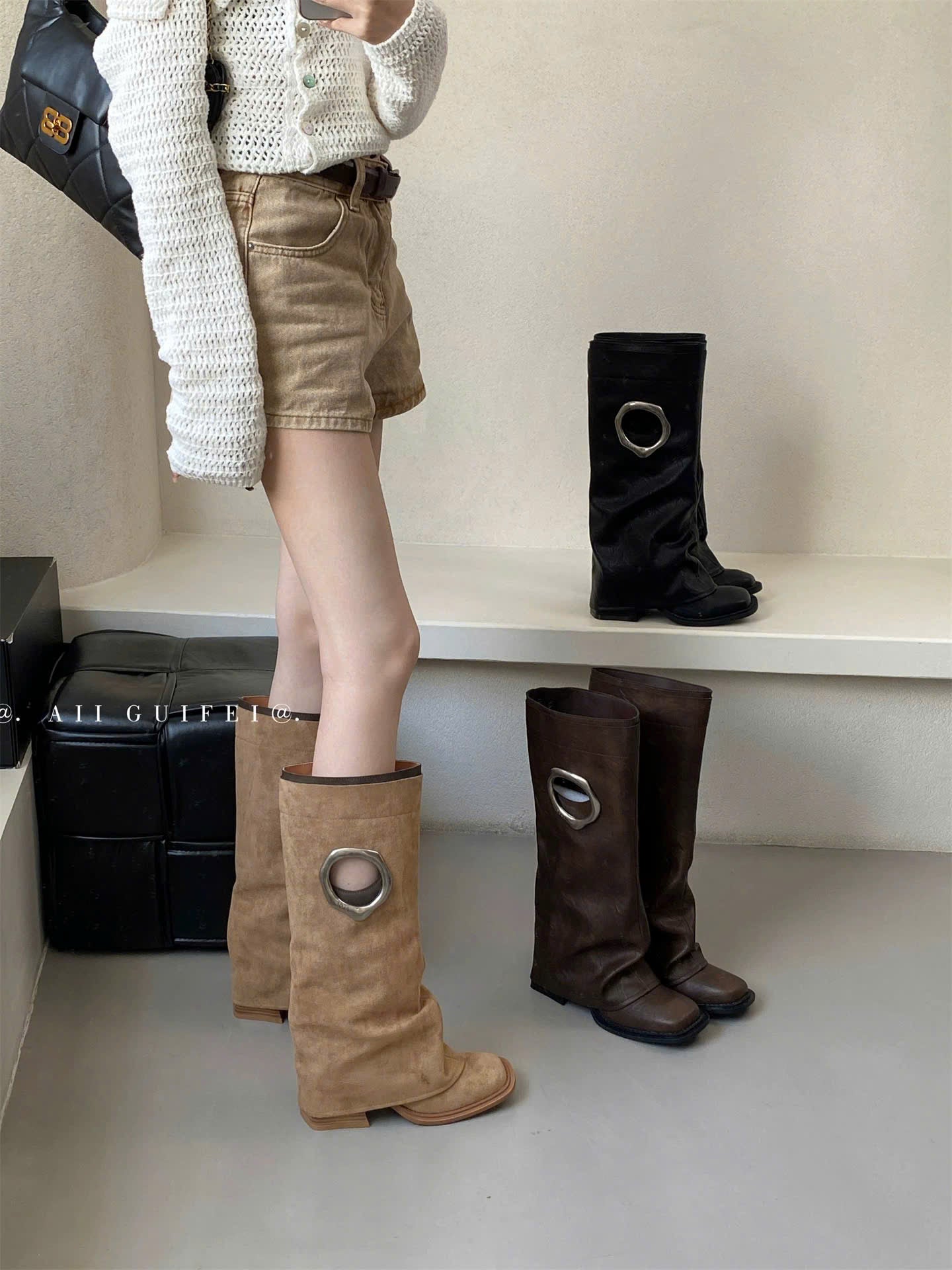 Giày boots cổ cao lửng mẫu luôn trend