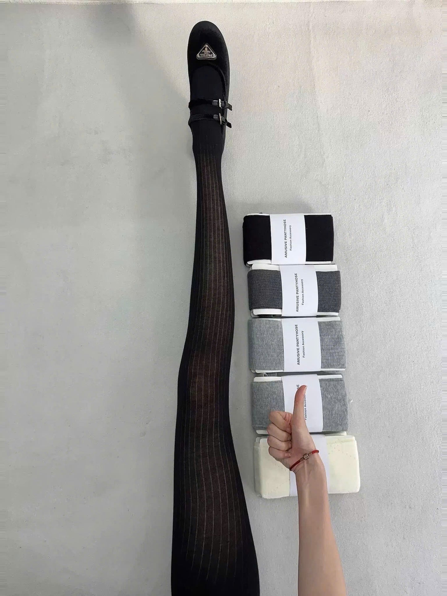 Tất vớ cao đến đầu gối và đùi