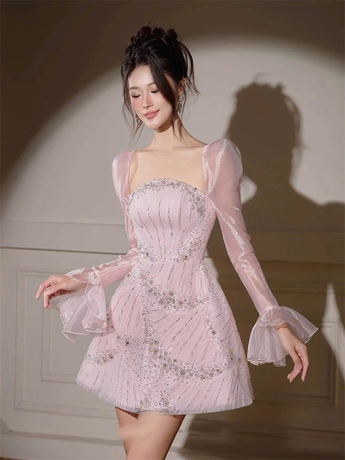 Các mẫu váy nữ thanh thoát vibe tiểu thư