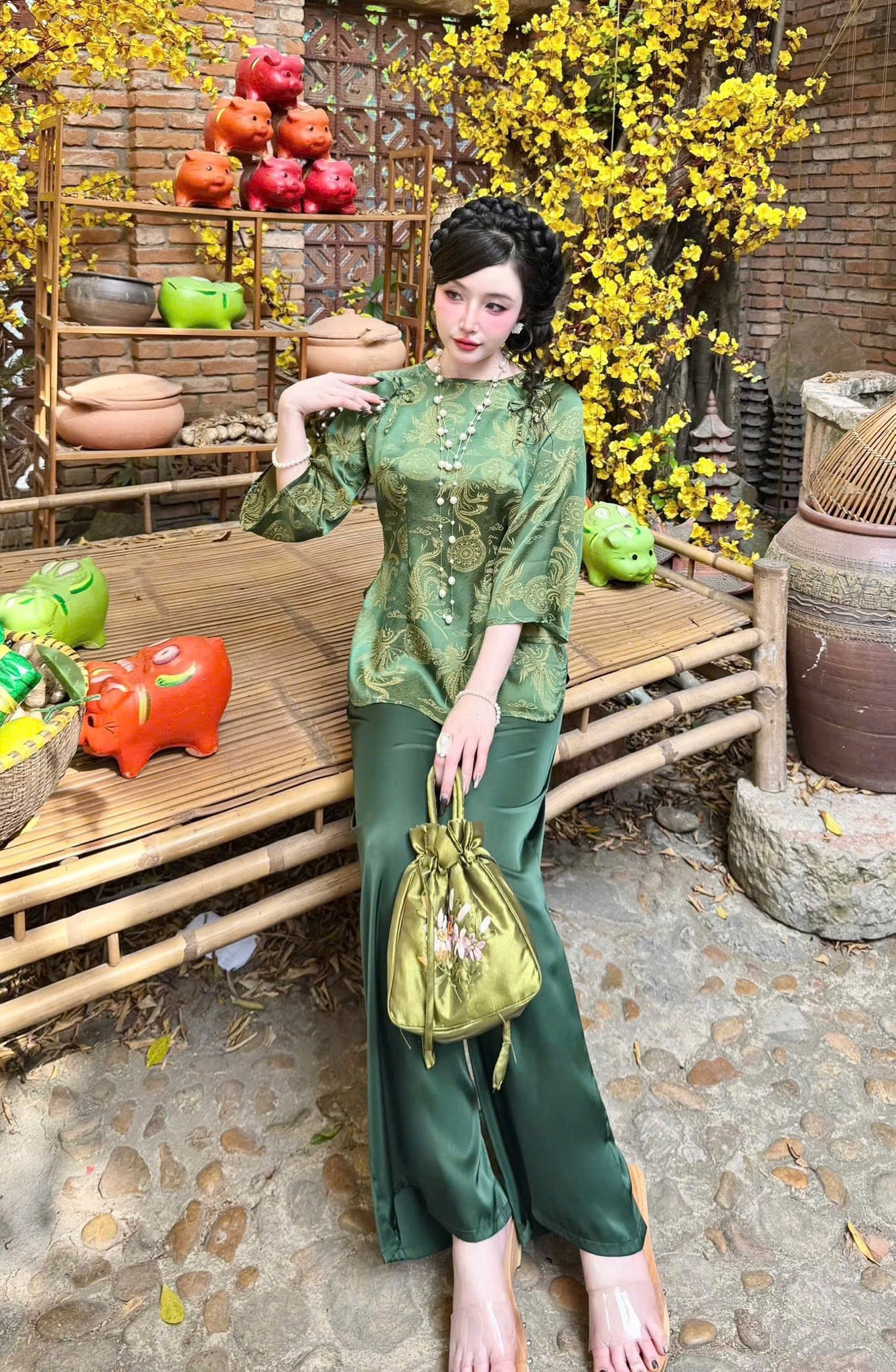 Đồ lam gấm trơn vải xịn tay lỡ