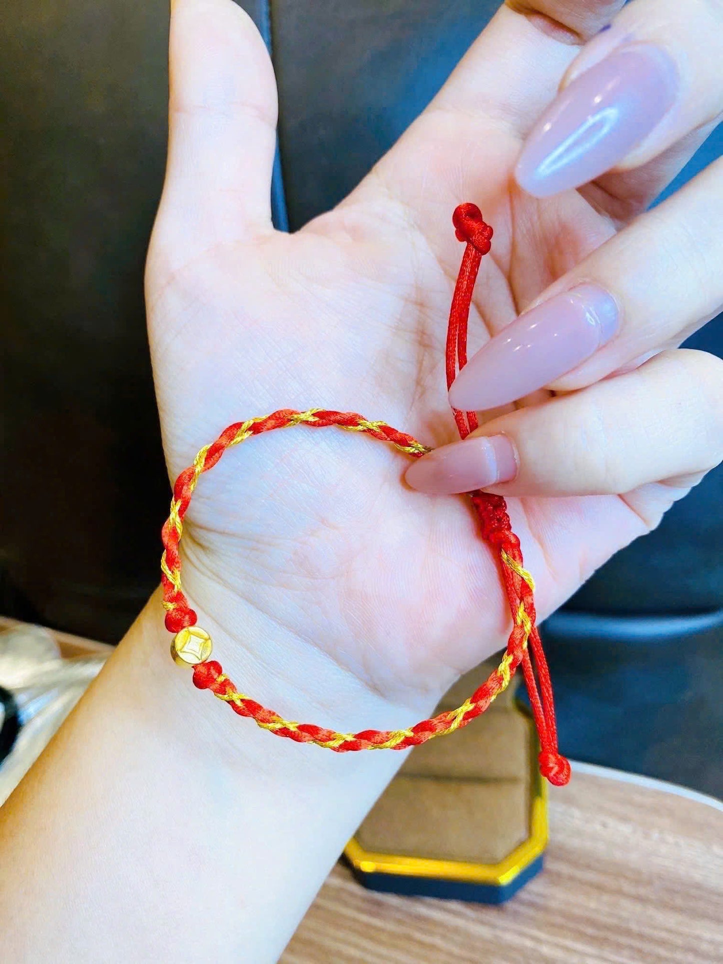 Charm vàng 10-18-24ka sắc đỏ may mắn