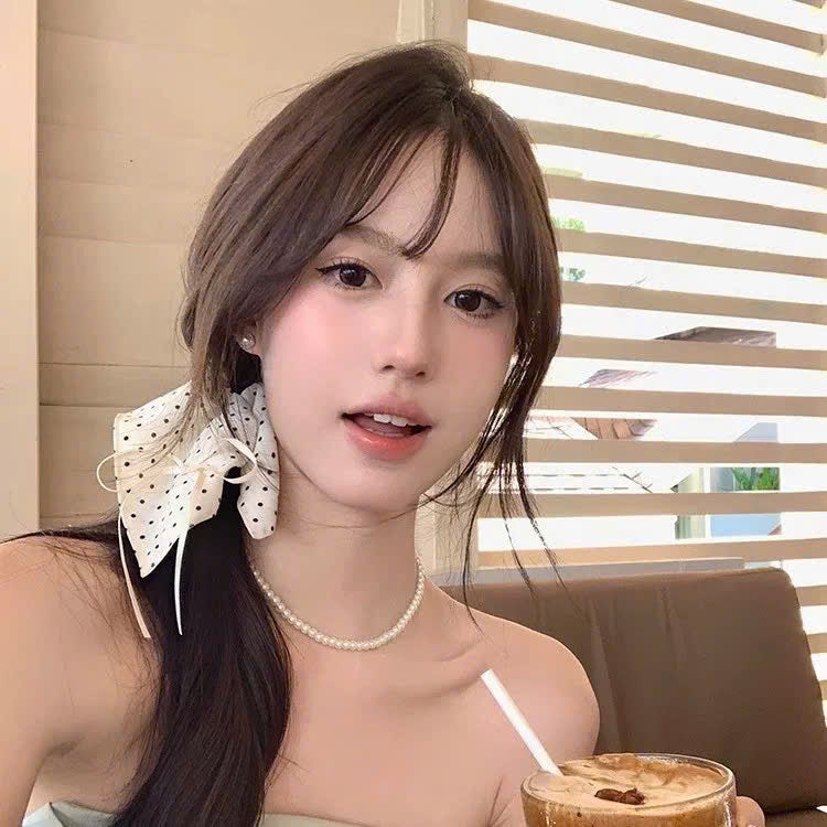 Các mẫu phụ kiện tóc vibe nàng thơ công chúa
