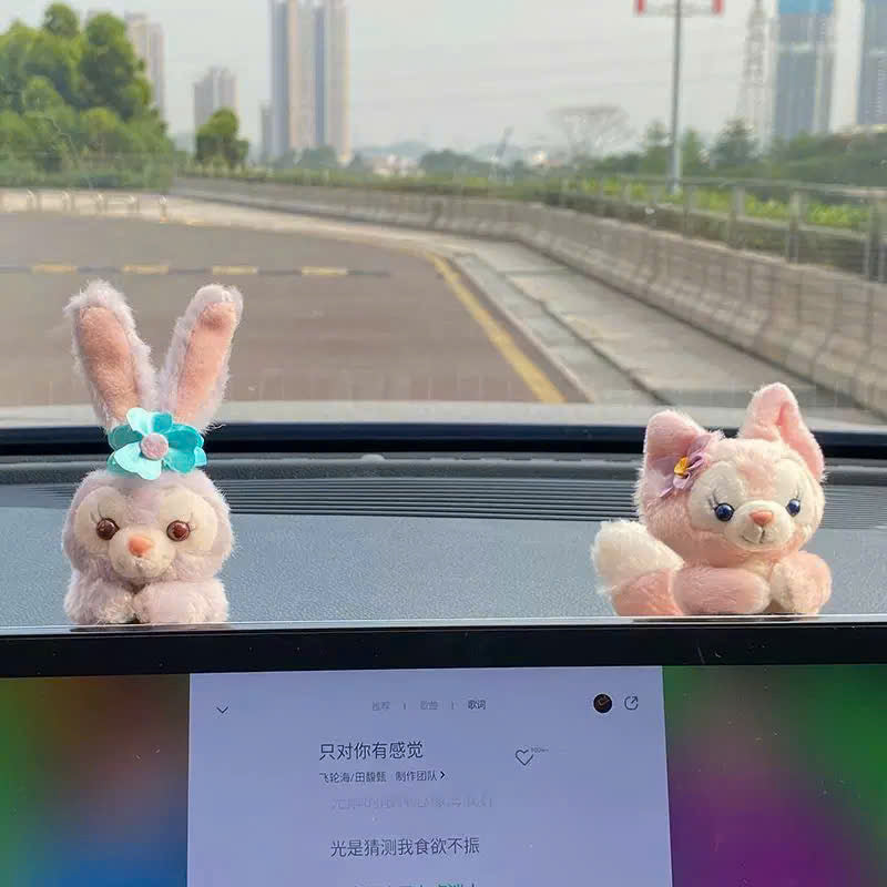Dán xe cute - trợ lí đồng hành trên mỗi chuyến đi