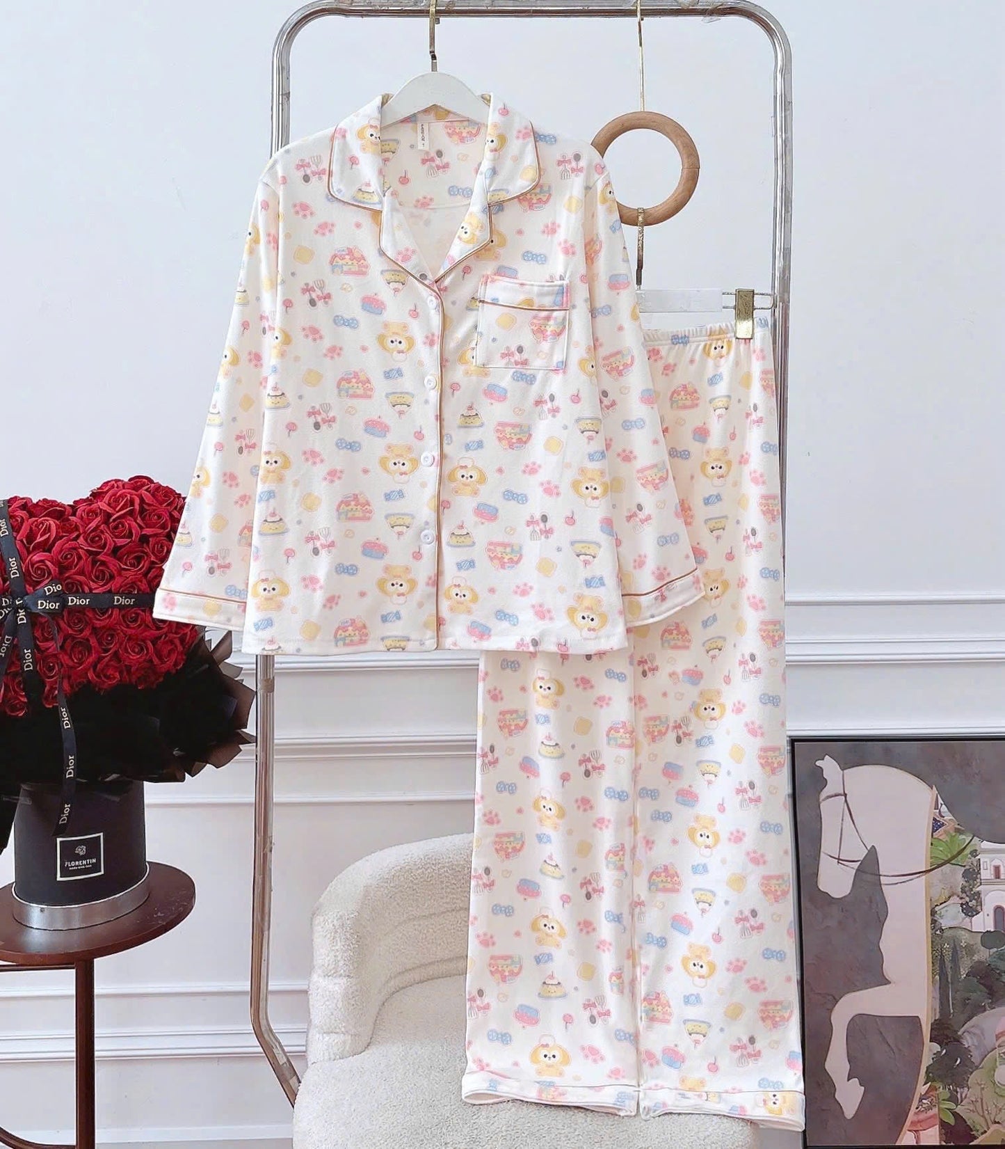 Đồ ngủ hoạ tiết hoạt hình dễ thương chất nỉ bông