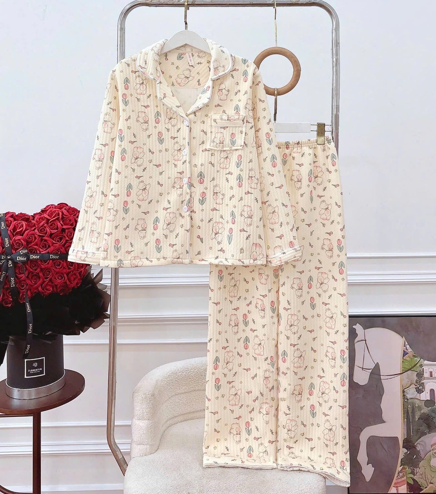 Đồ ngủ hoạ tiết hoạt hình dễ thương chất nỉ bông