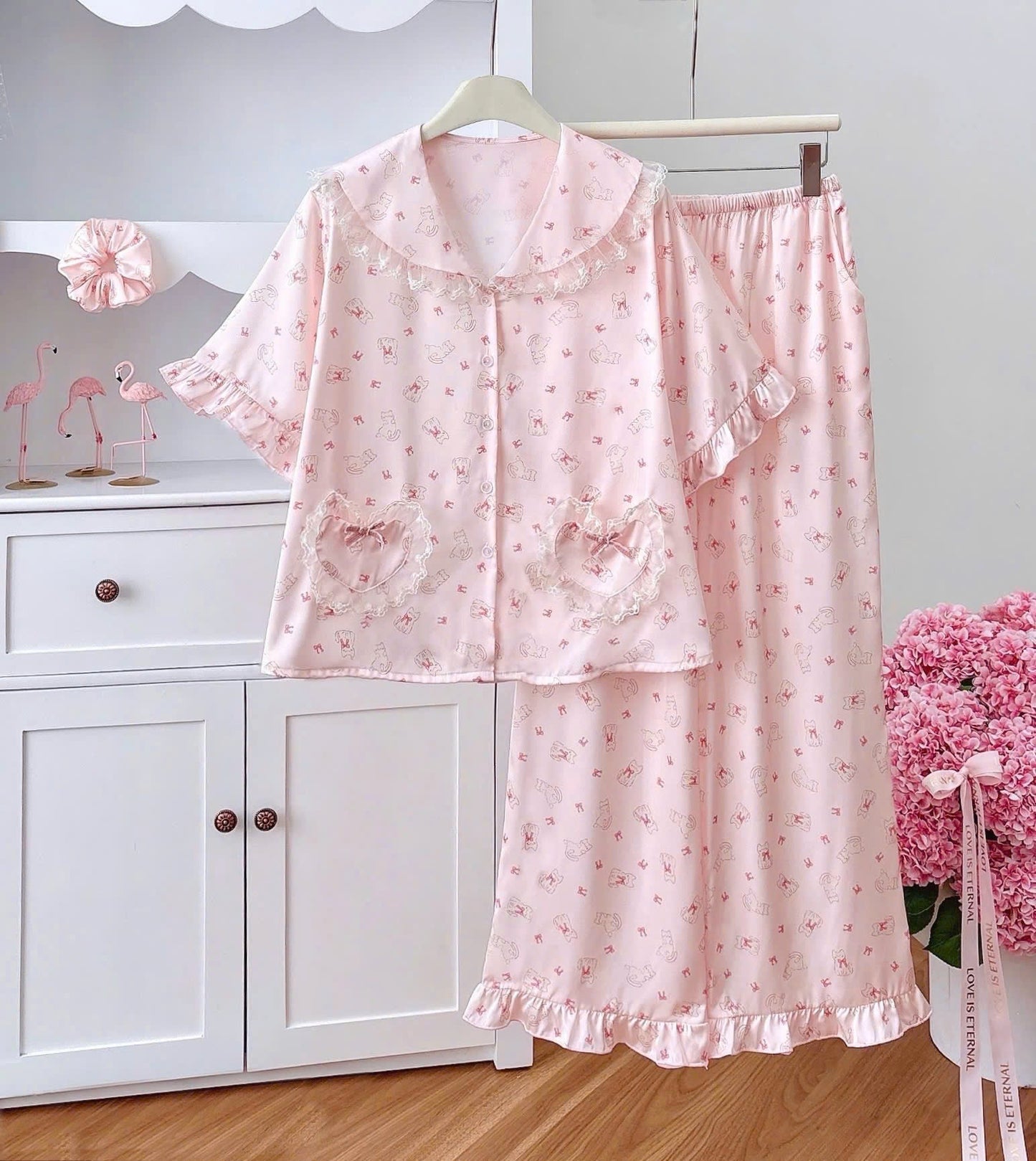Bộ ngủ tay ngắn quần dài có túi thiết kế hình trái tim