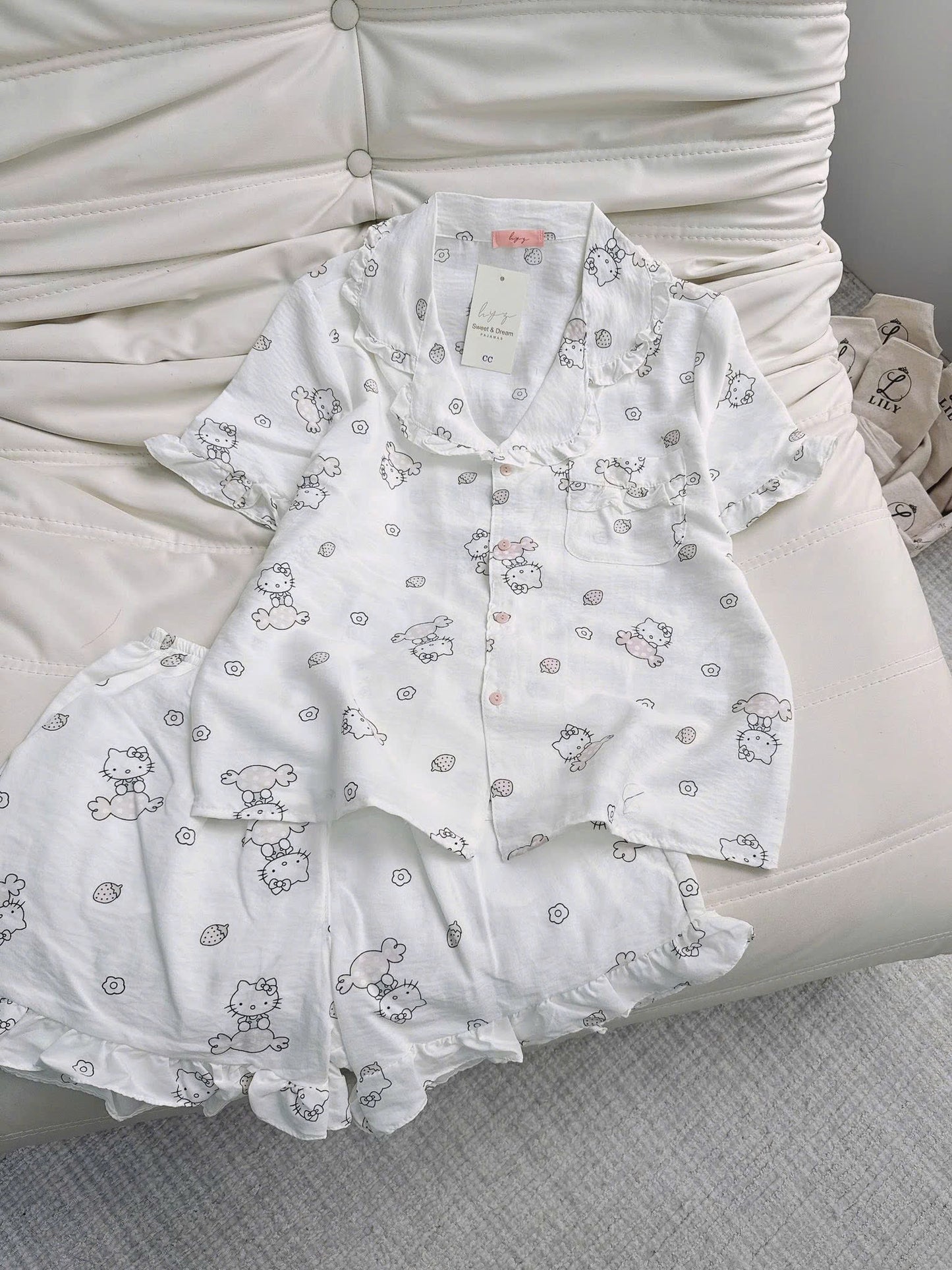 Bộ đùi ngủ mềm lily hoạ tiết siêu cute