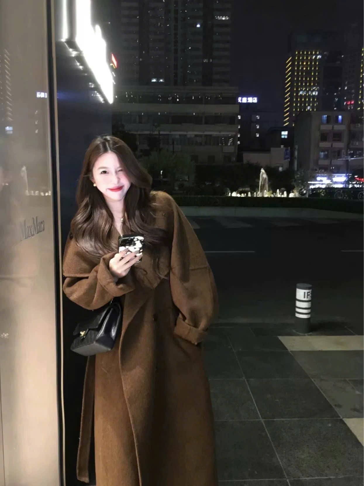 Tổng hợp các mẫu áo khoác dáng dài cực fashion