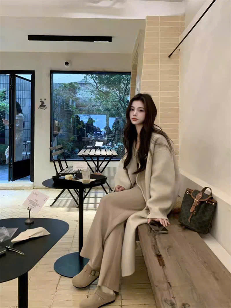 Tổng hợp các mẫu áo khoác dáng dài cực fashion